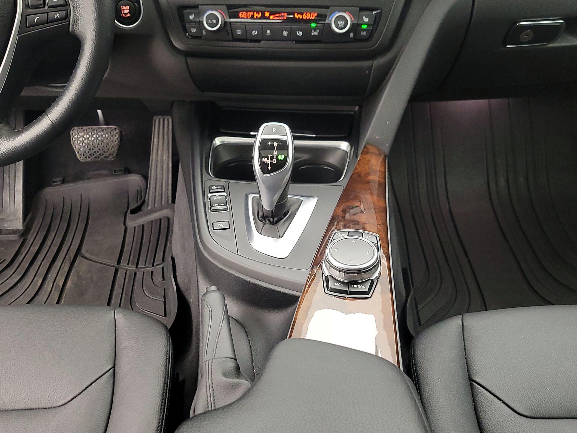 Thumbnail: 2015 BMW 4 Series - 18