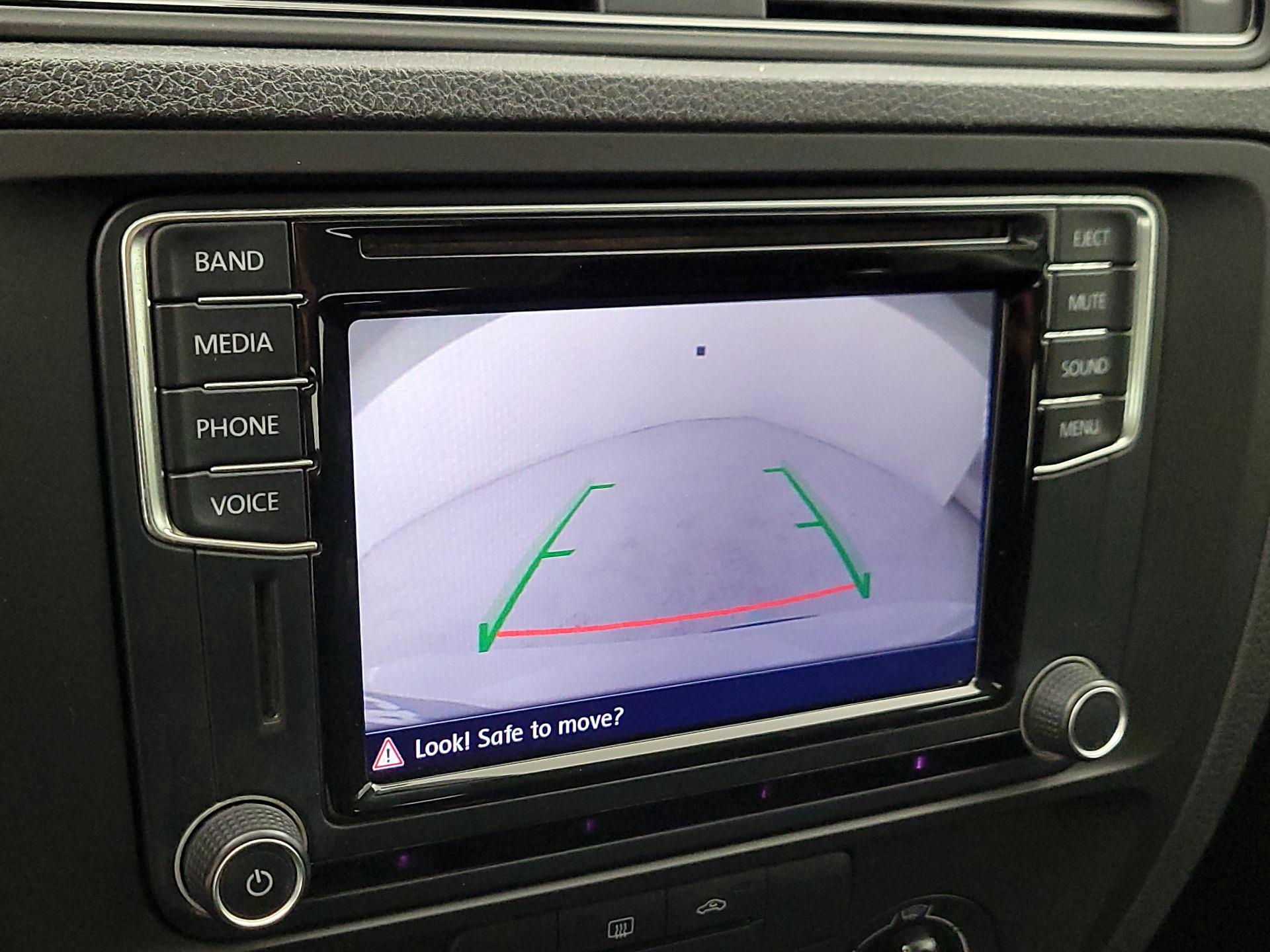 Thumbnail: 2016 Volkswagen Jetta - 14