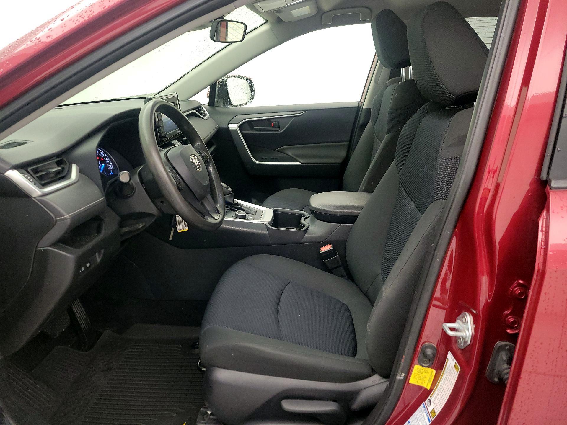 Thumbnail: 2022 Toyota RAV4 - 11