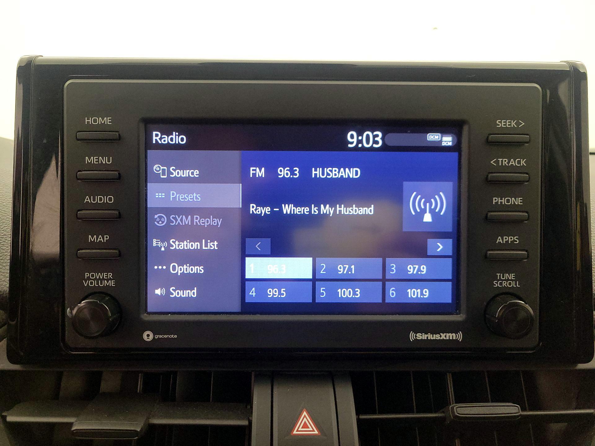 Thumbnail: 2022 Toyota RAV4 - 15