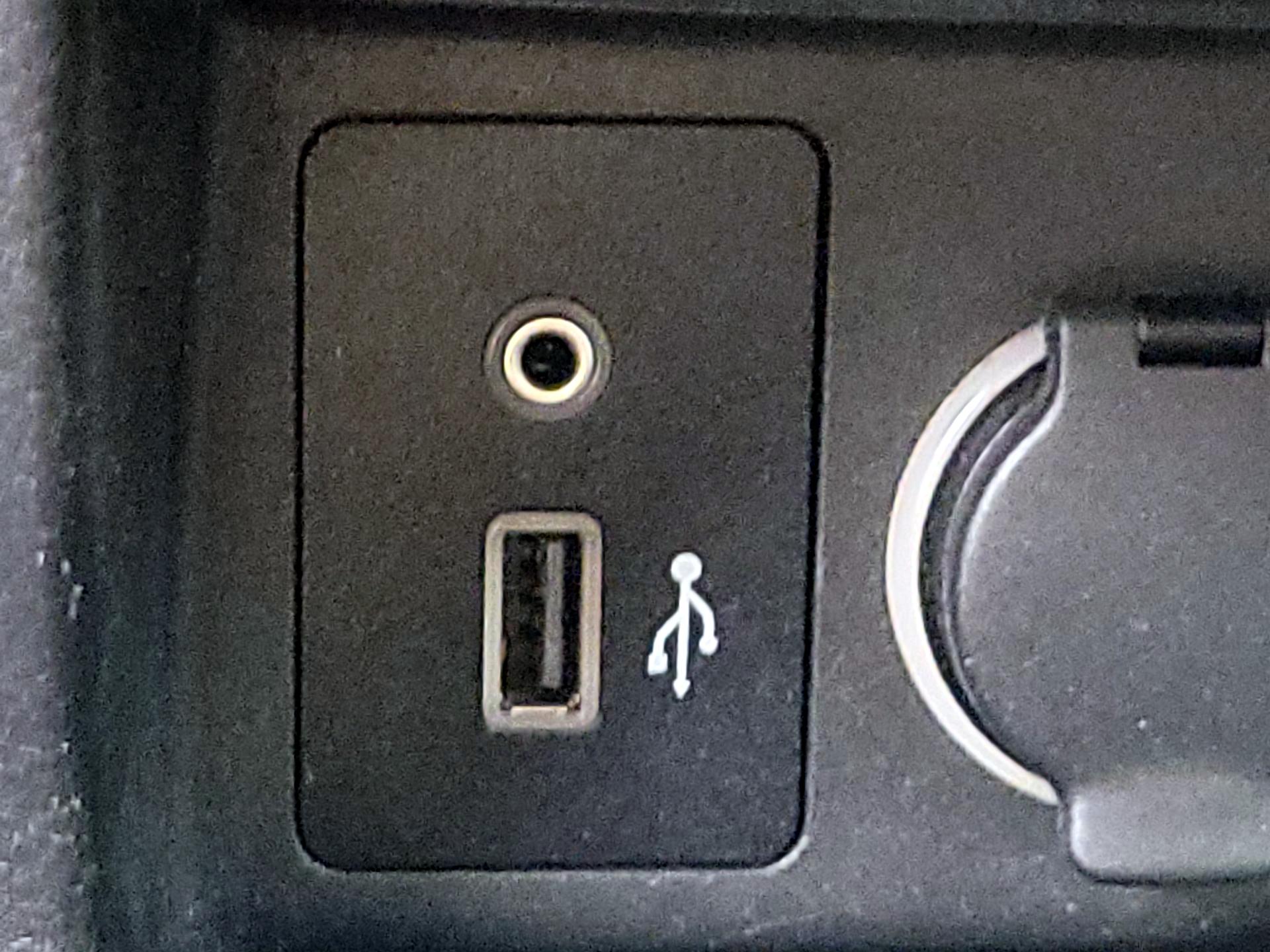 Thumbnail: 2020 Nissan Kicks - 17