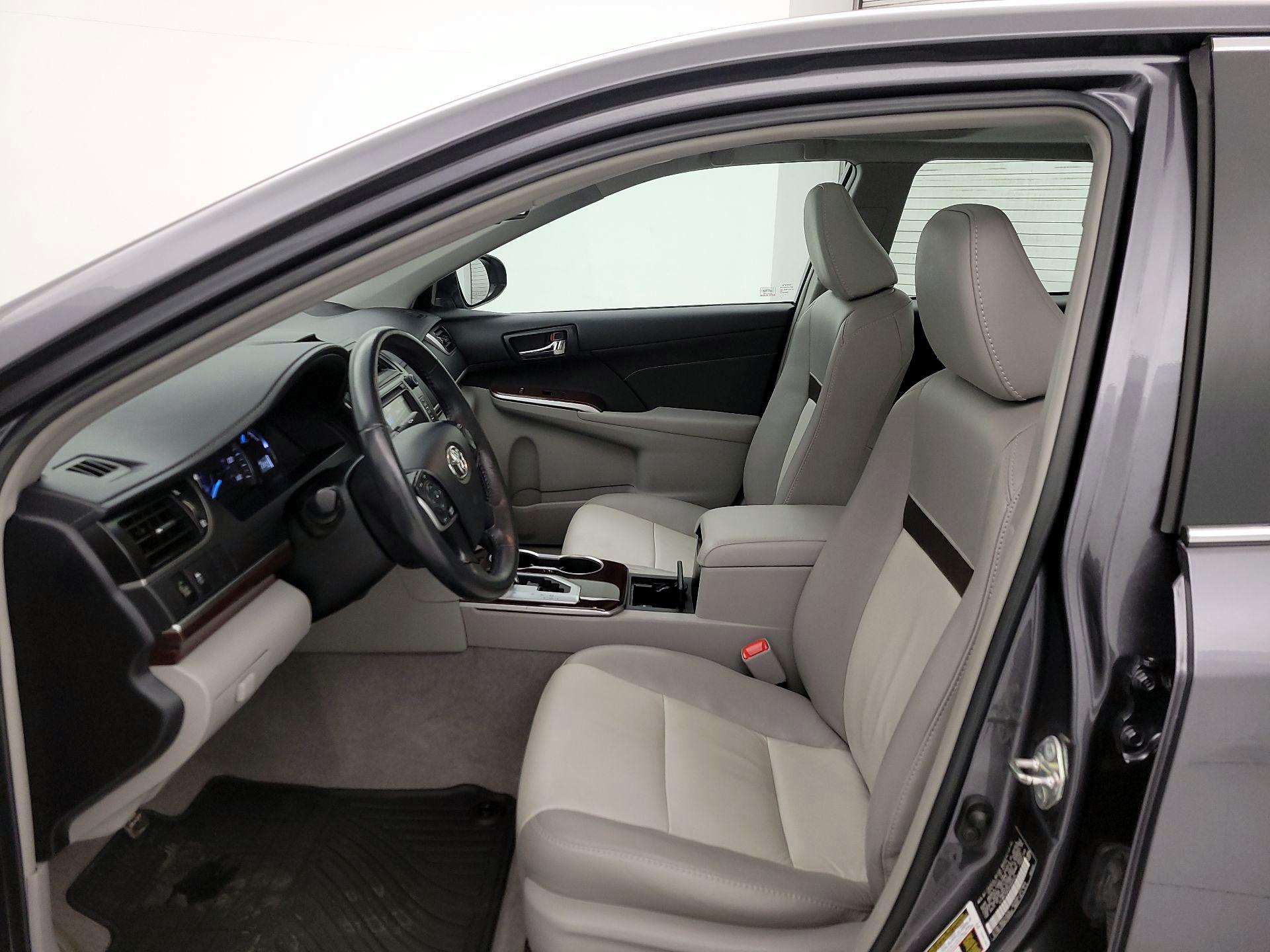 Thumbnail: 2014 Toyota Camry - 11