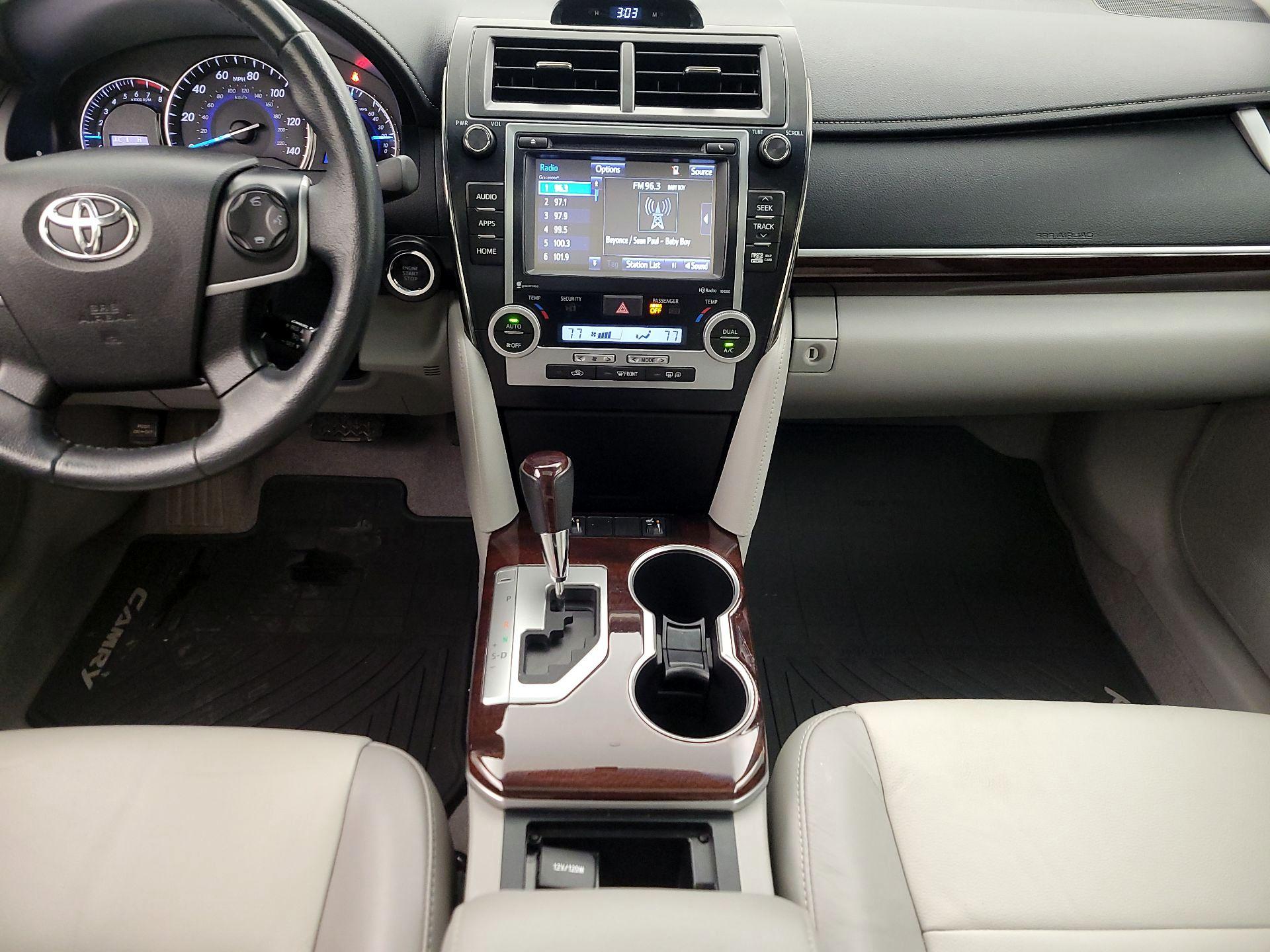 Thumbnail: 2014 Toyota Camry - 17