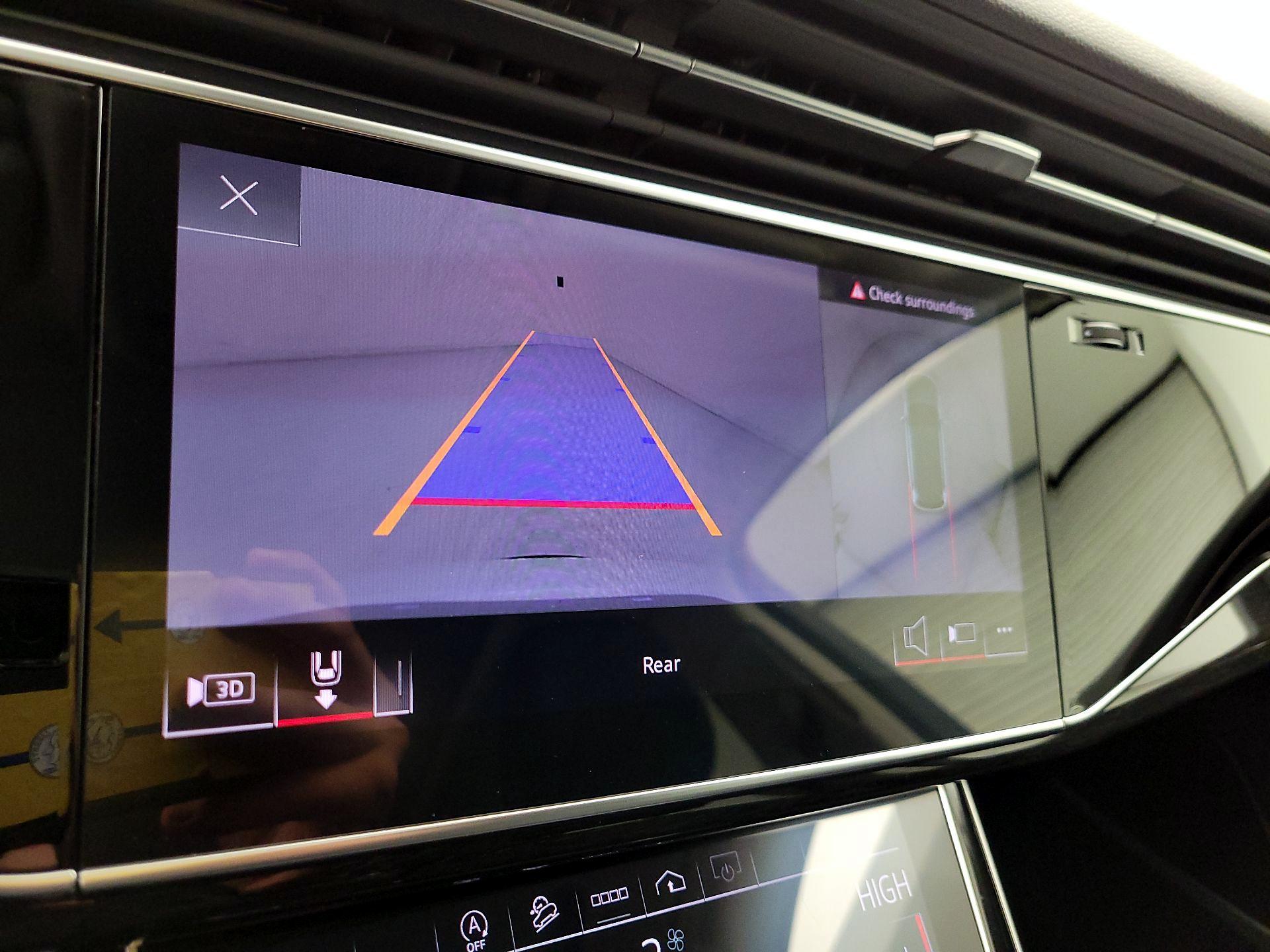 Thumbnail: 2023 Audi Q7 - 15