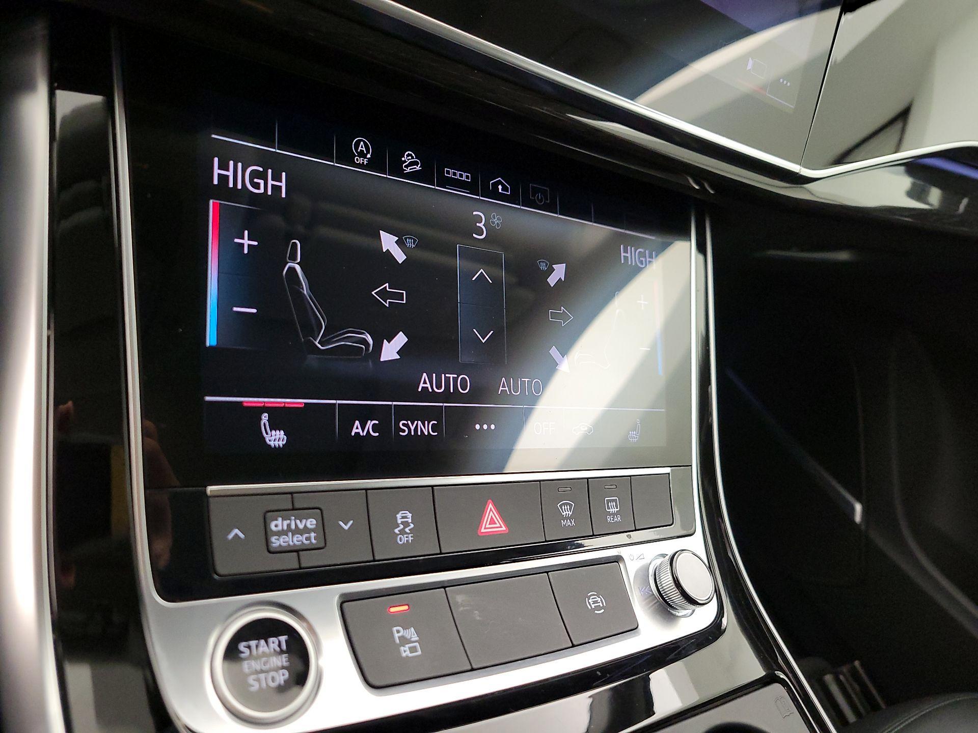 Thumbnail: 2023 Audi Q7 - 17