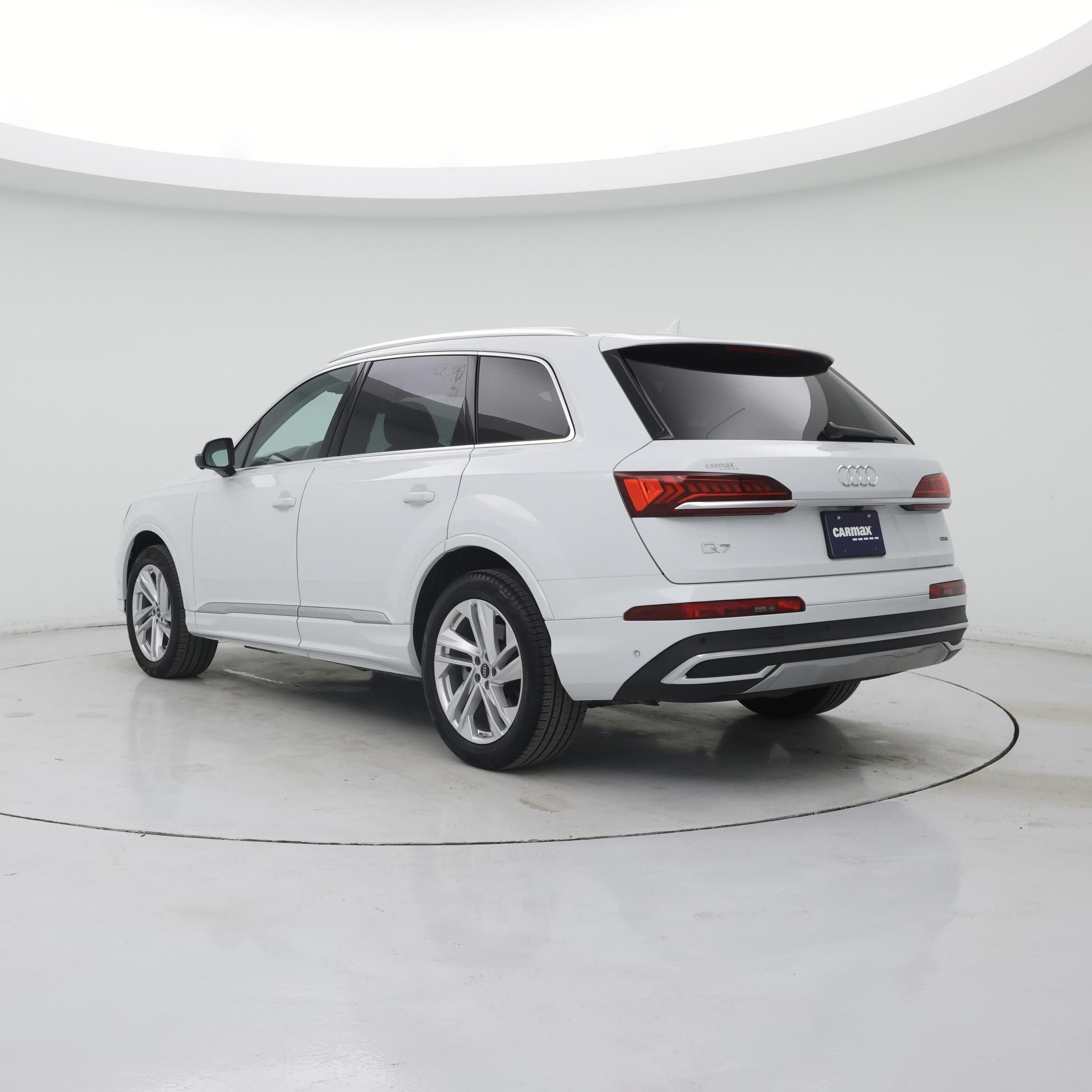 Thumbnail: 2023 Audi Q7 - 2