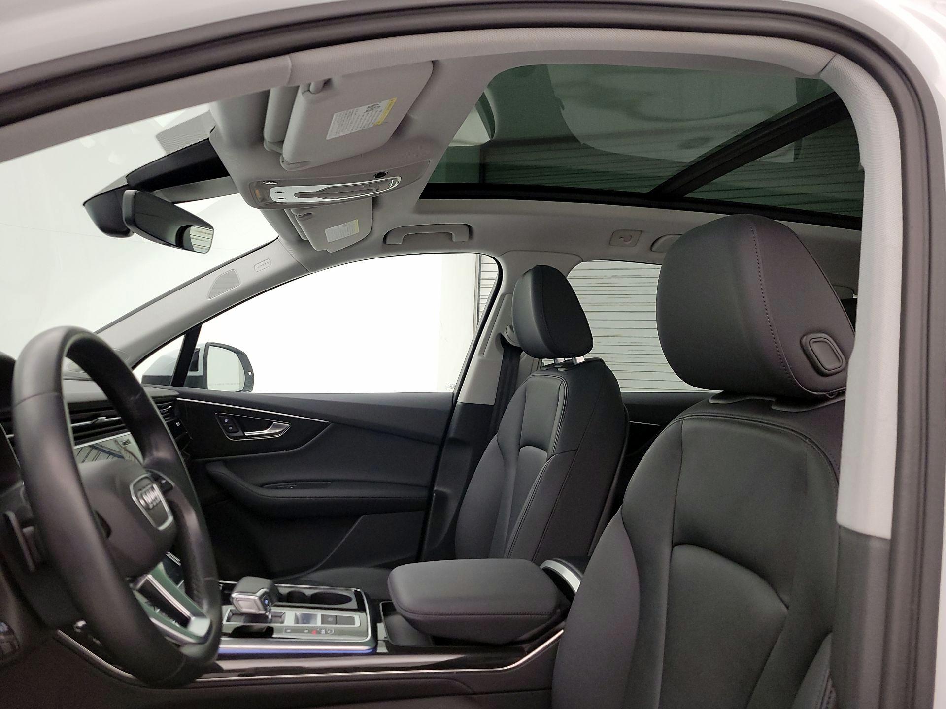 Thumbnail: 2023 Audi Q7 - 20