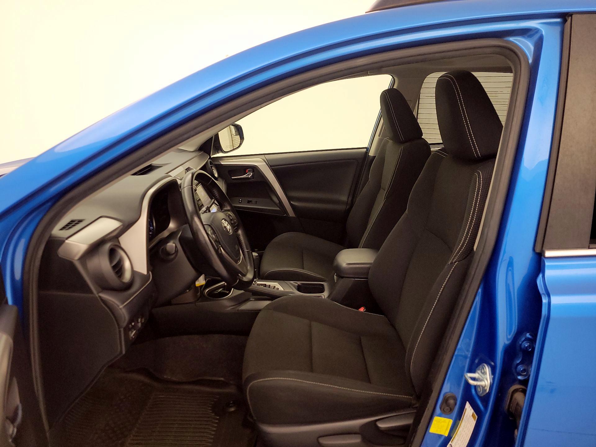 Thumbnail: 2017 Toyota RAV4 - 11