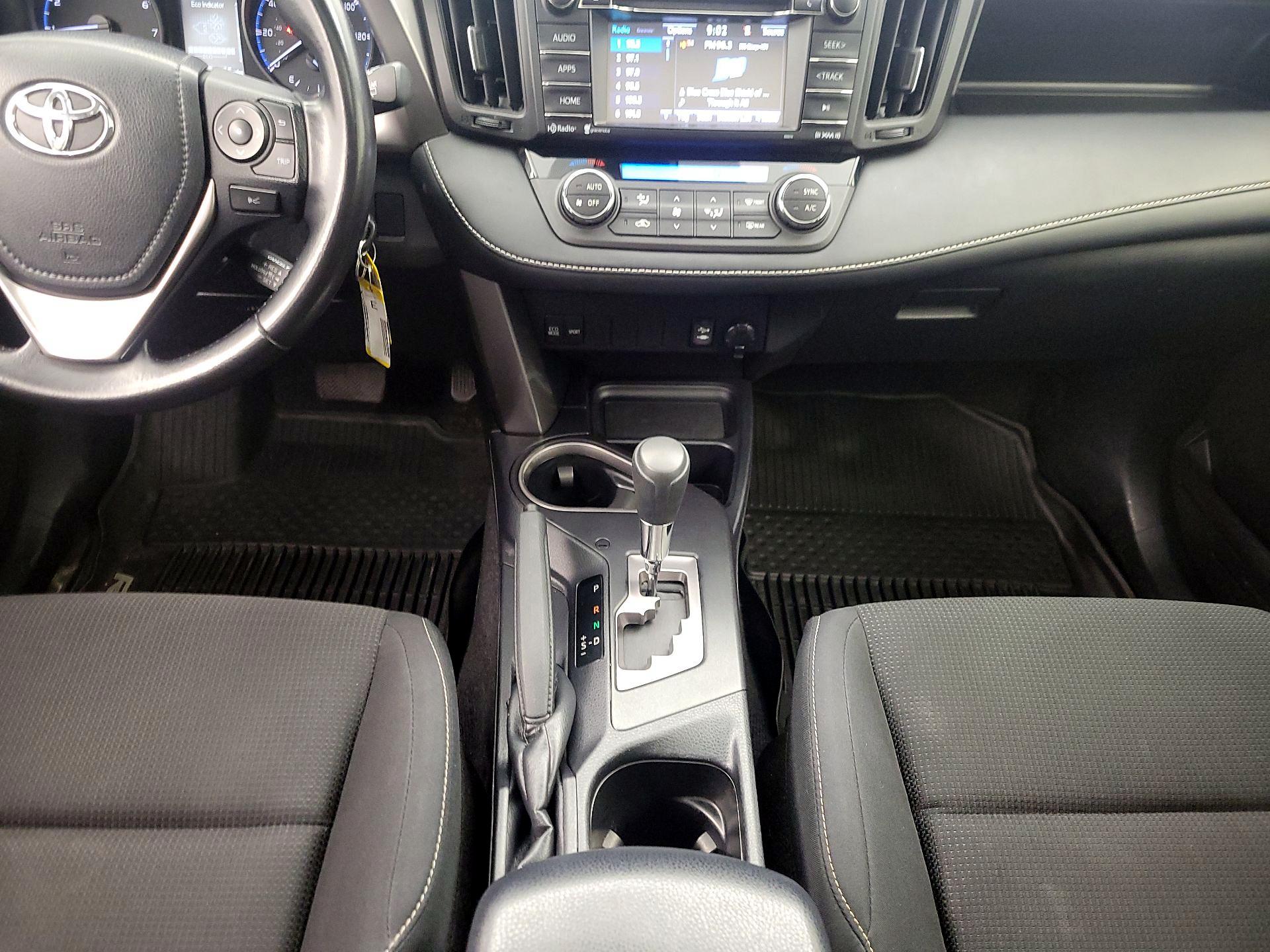 Thumbnail: 2017 Toyota RAV4 - 17