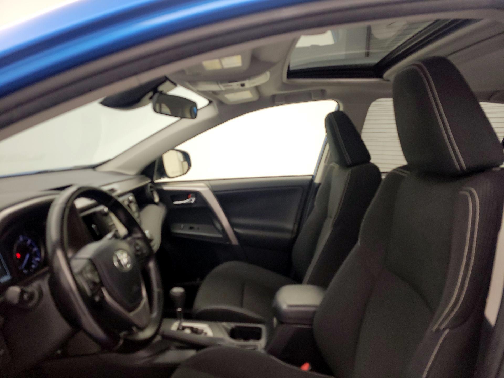 Thumbnail: 2017 Toyota RAV4 - 19