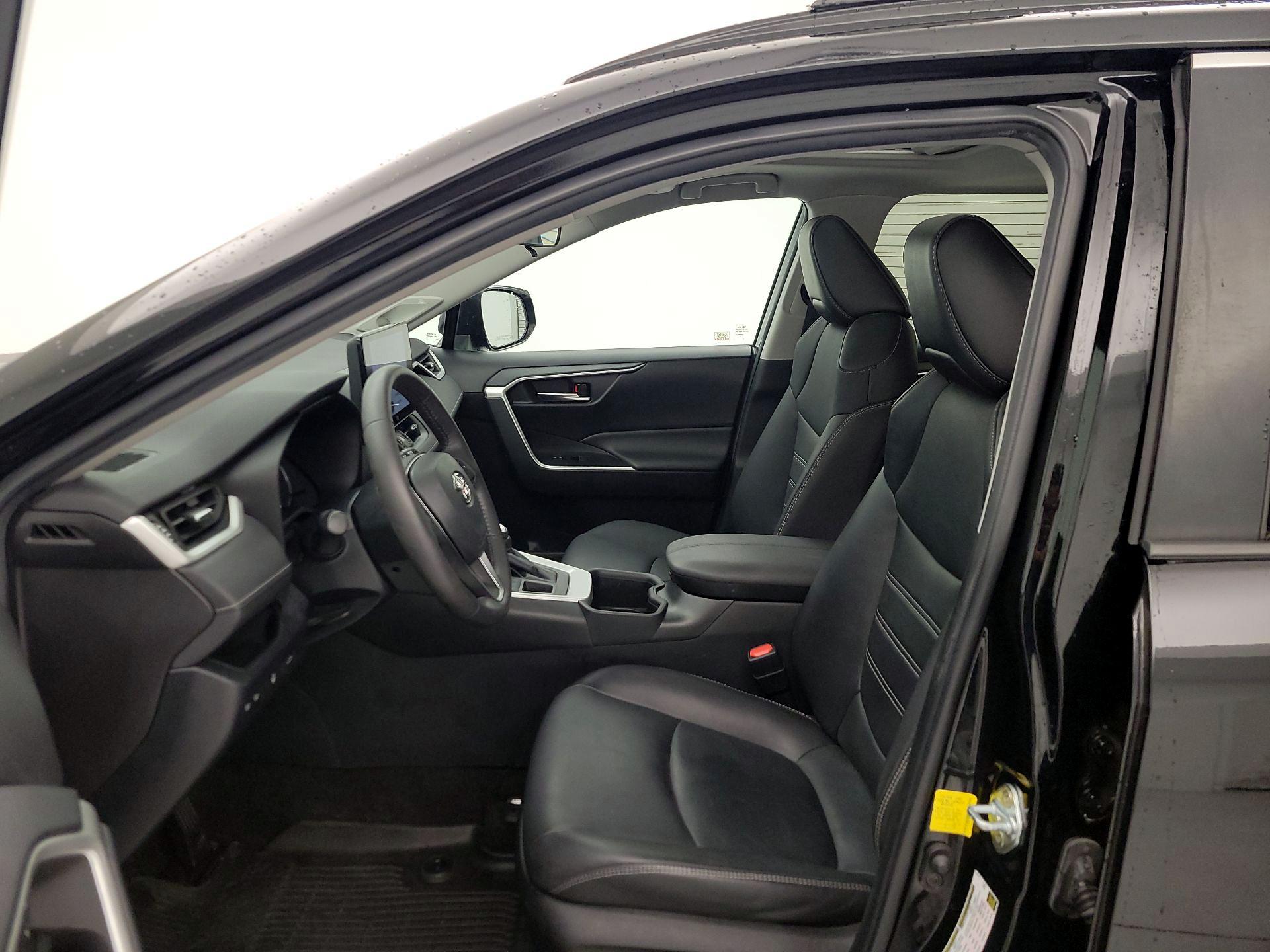 Thumbnail: 2023 Toyota RAV4 - 11