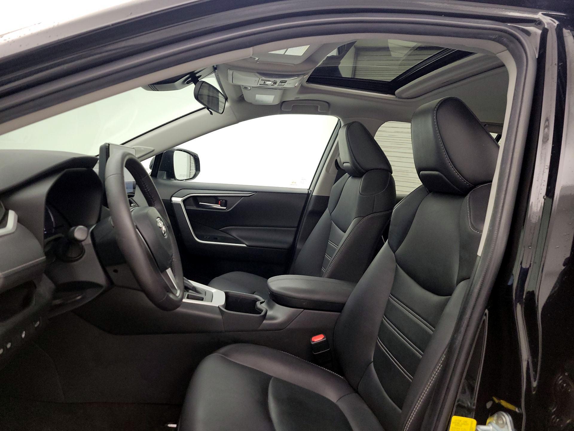 Thumbnail: 2023 Toyota RAV4 - 19