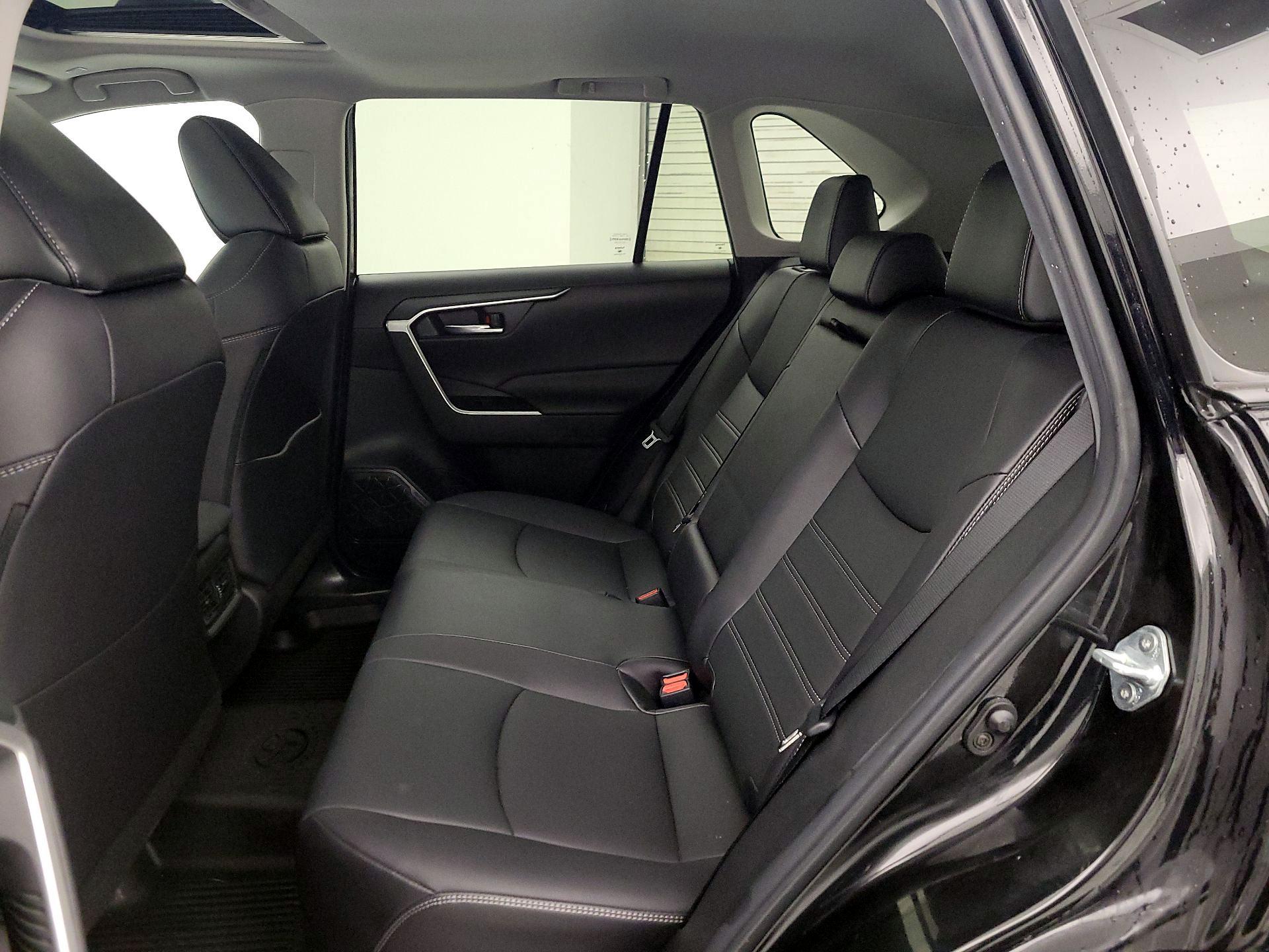 Thumbnail: 2023 Toyota RAV4 - 20