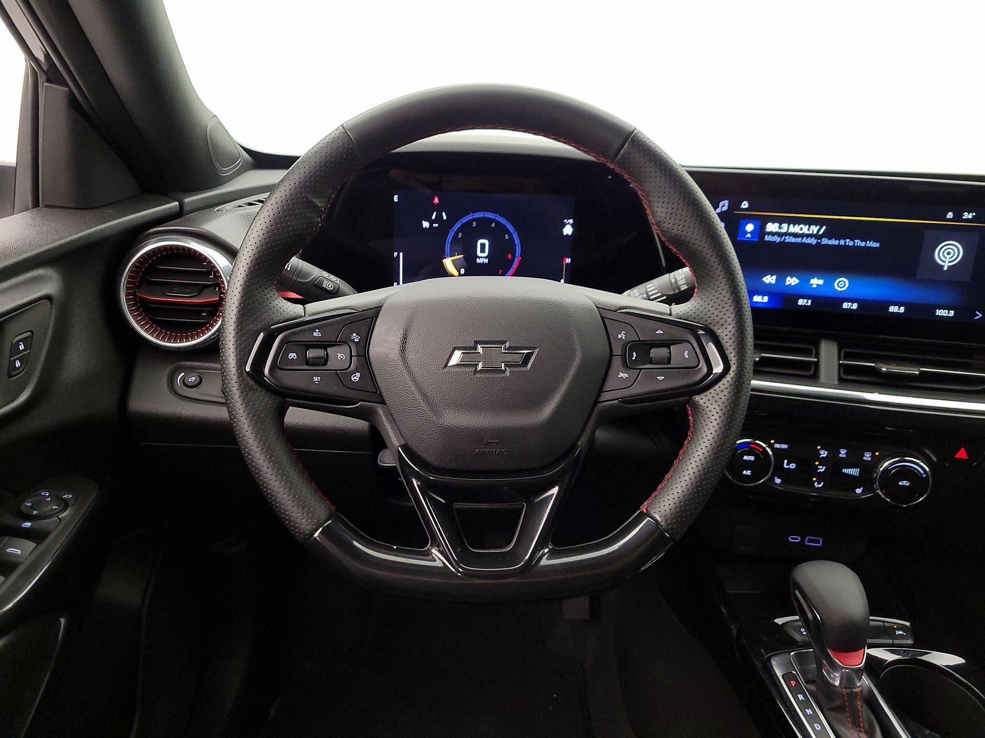 Thumbnail: 2025 Chevrolet Trax - 10