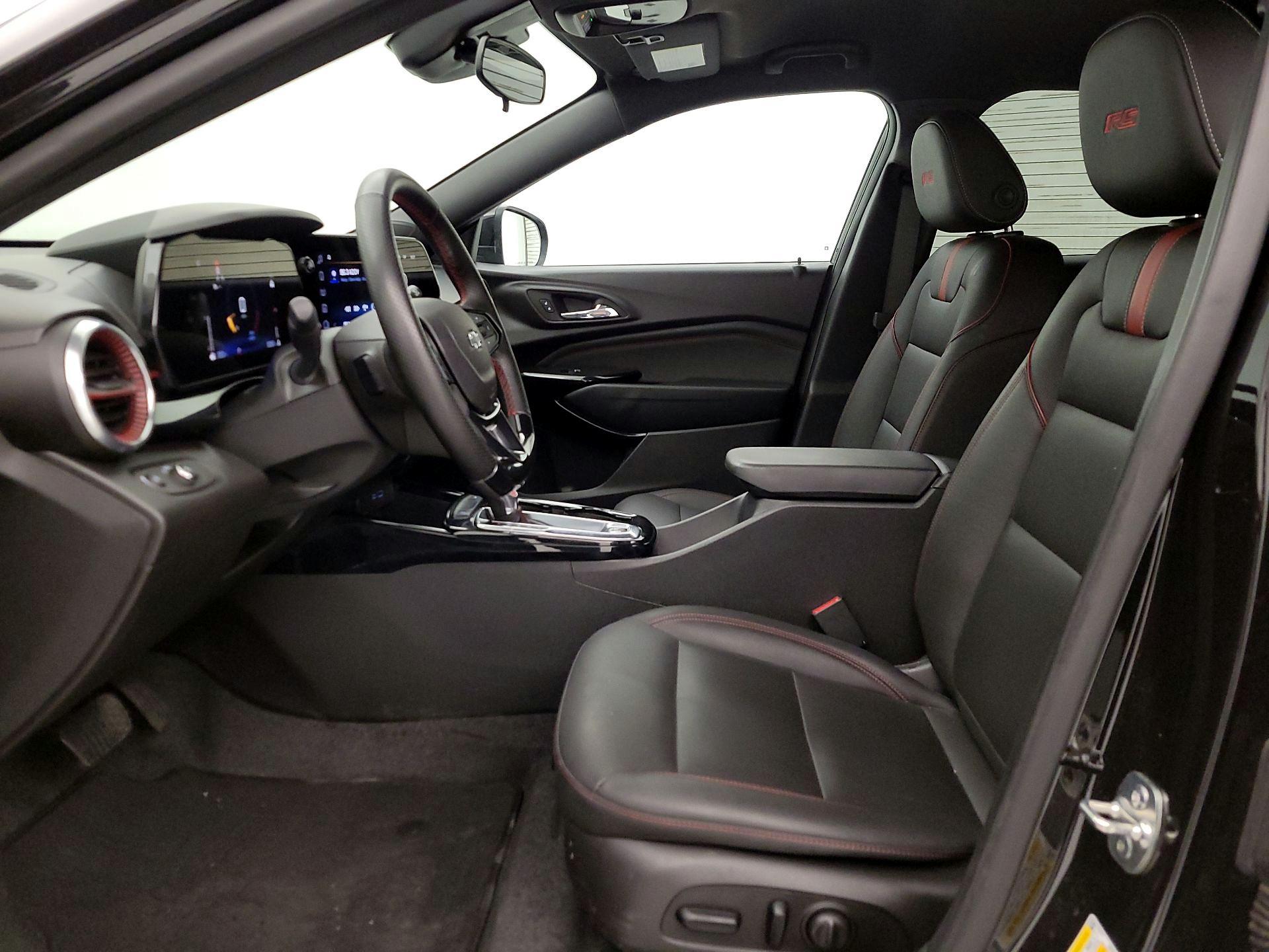 Thumbnail: 2025 Chevrolet Trax - 11