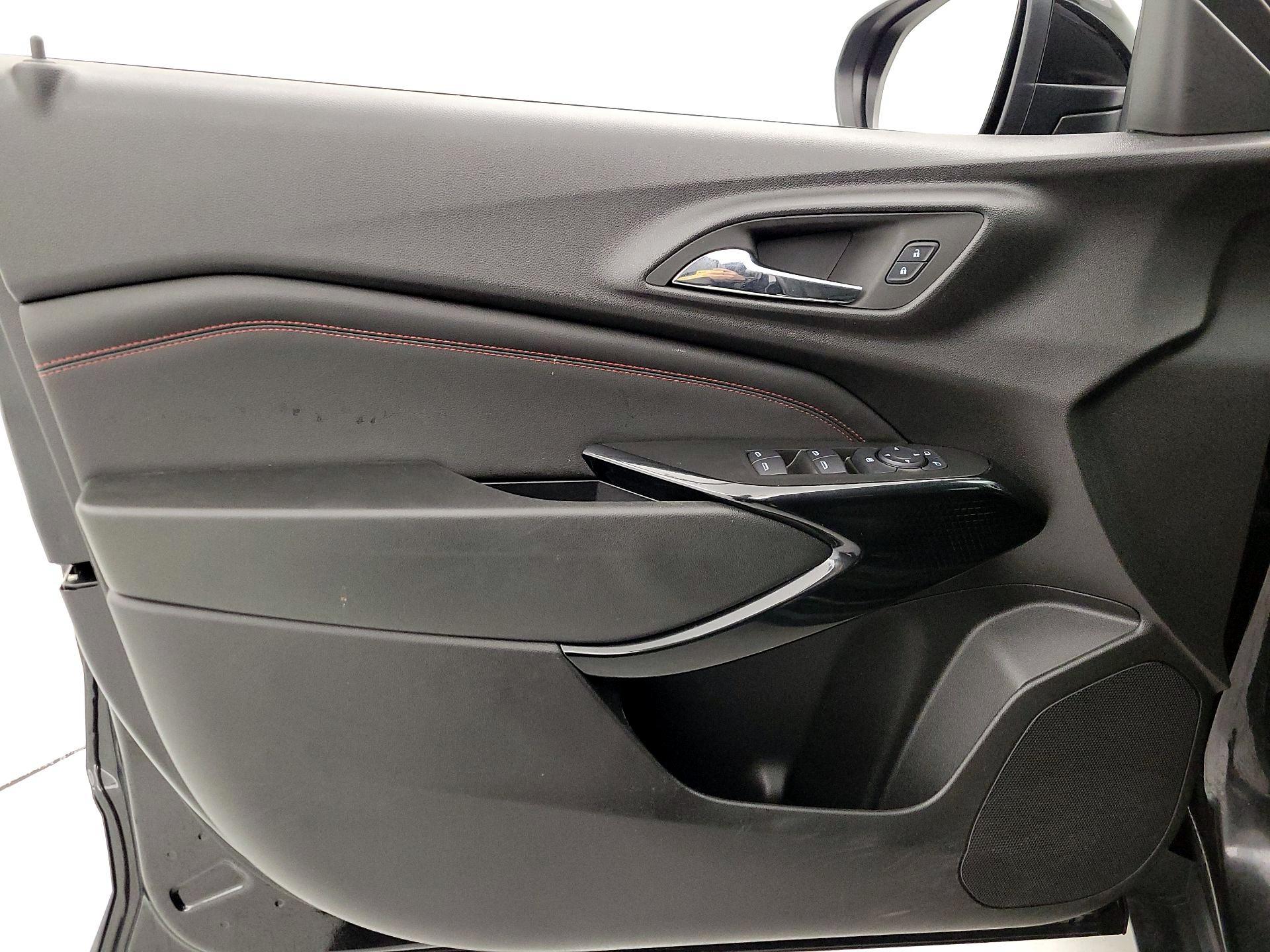 Thumbnail: 2025 Chevrolet Trax - 12