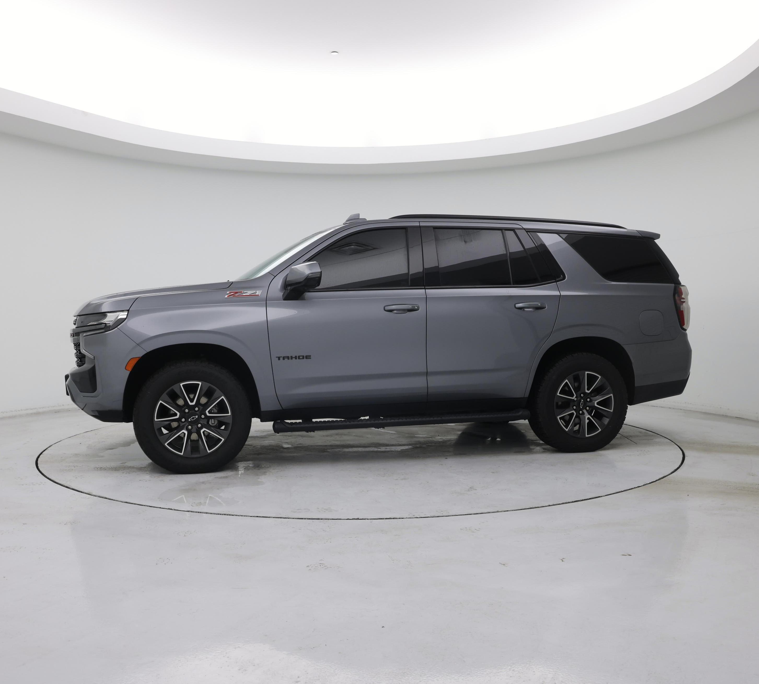 Thumbnail: 2022 Chevrolet Tahoe - 3