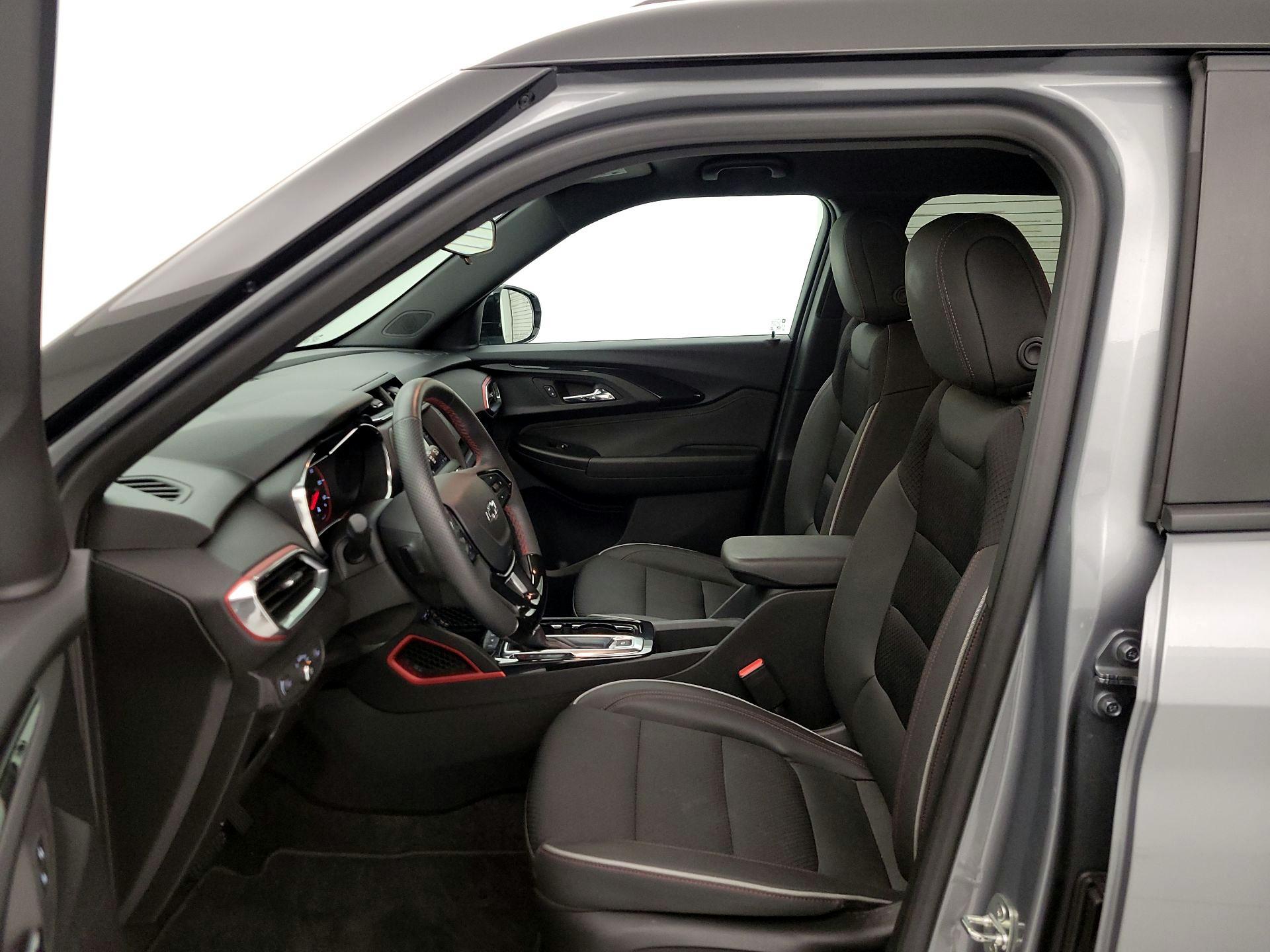 Thumbnail: 2023 Chevrolet TrailBlazer - 11