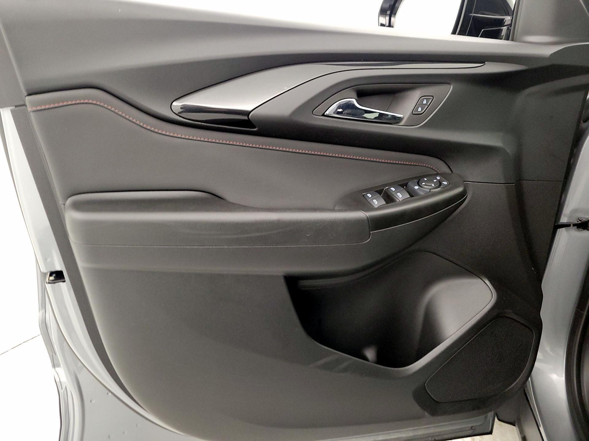 Thumbnail: 2023 Chevrolet TrailBlazer - 12