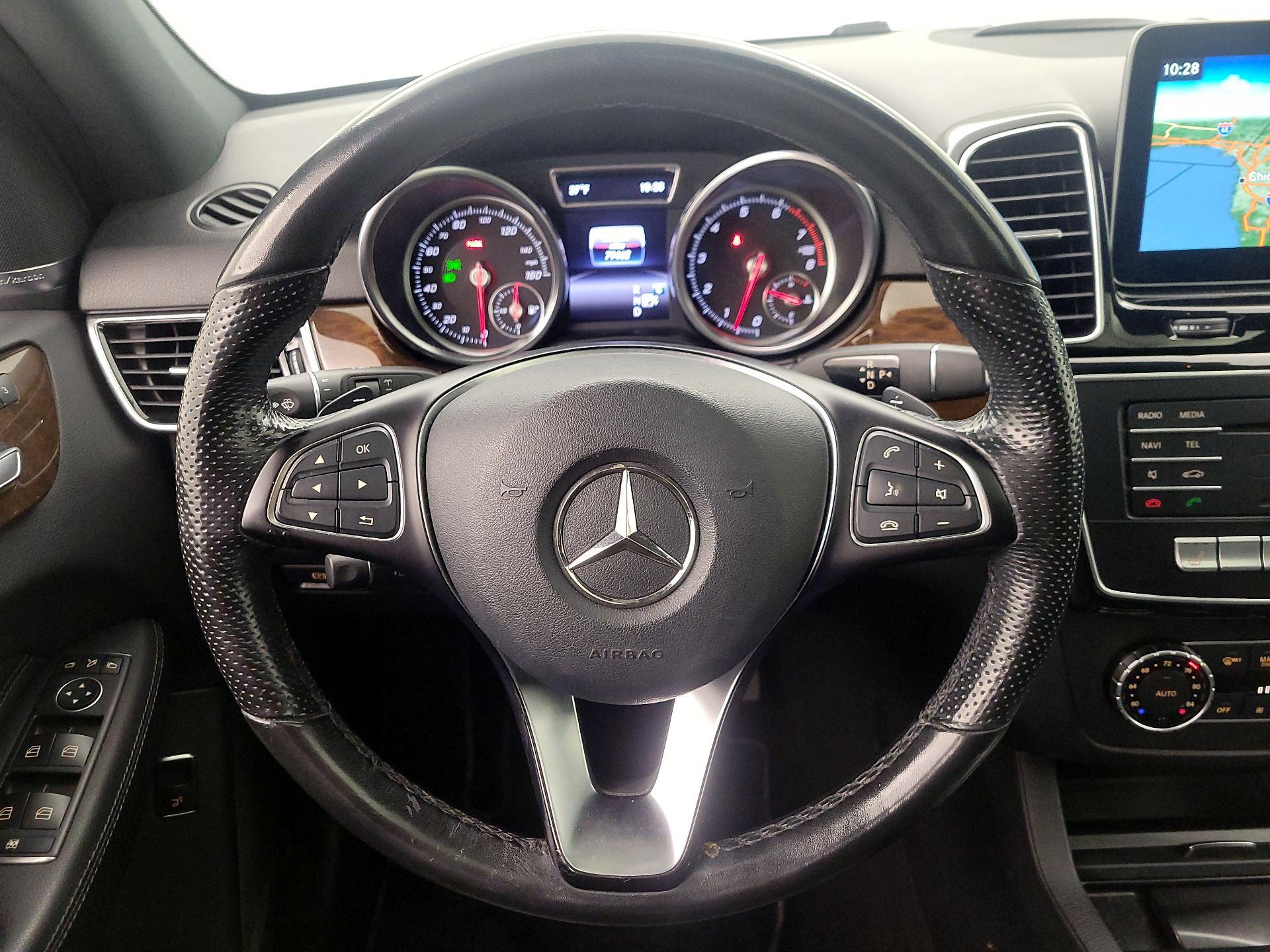 Thumbnail: 2017 Mercedes-Benz GLE - 10