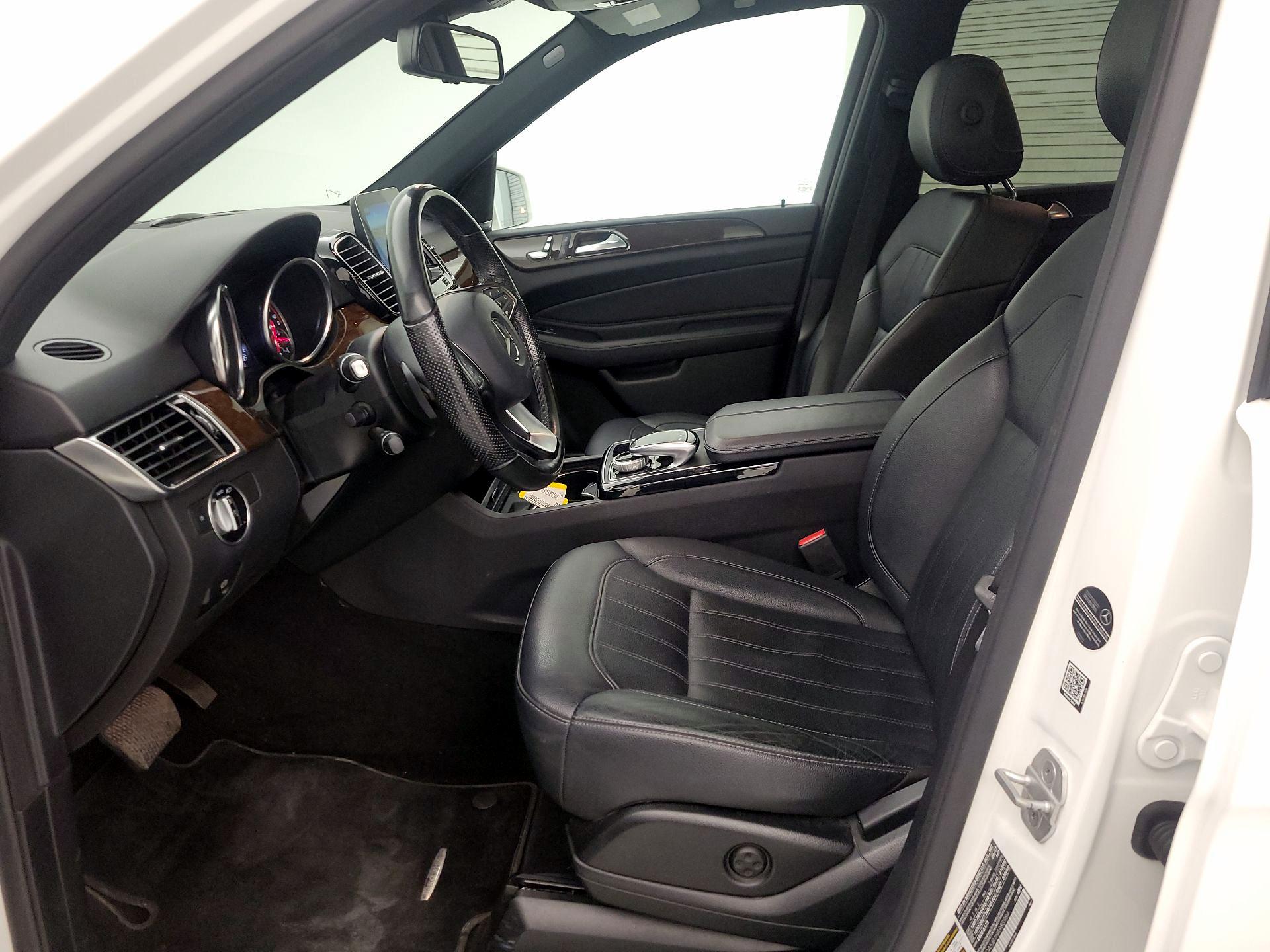 Thumbnail: 2017 Mercedes-Benz GLE - 11