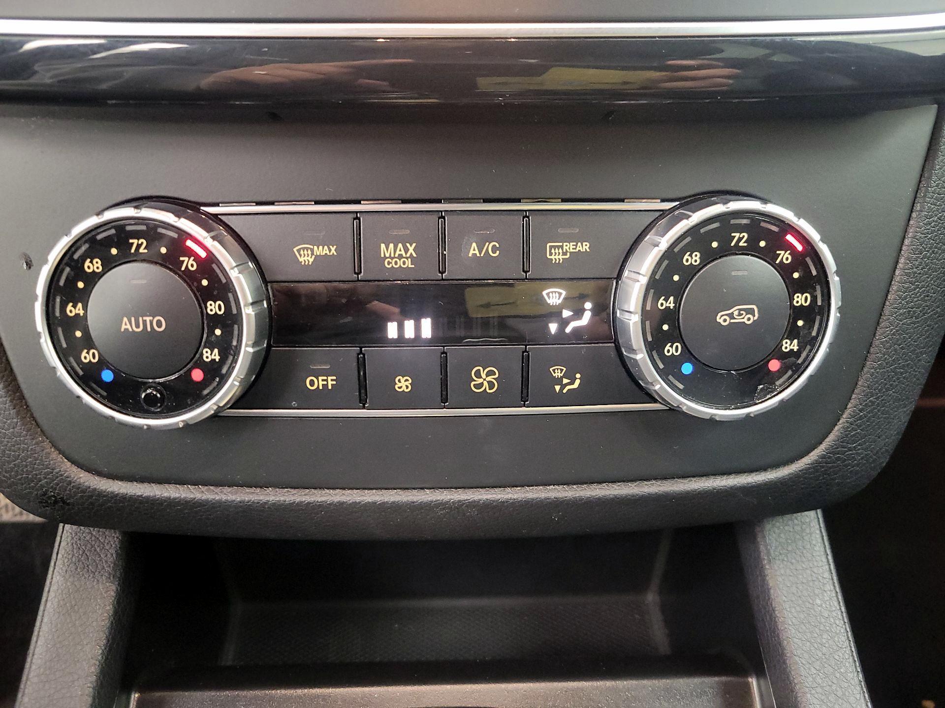 Thumbnail: 2017 Mercedes-Benz GLE - 17