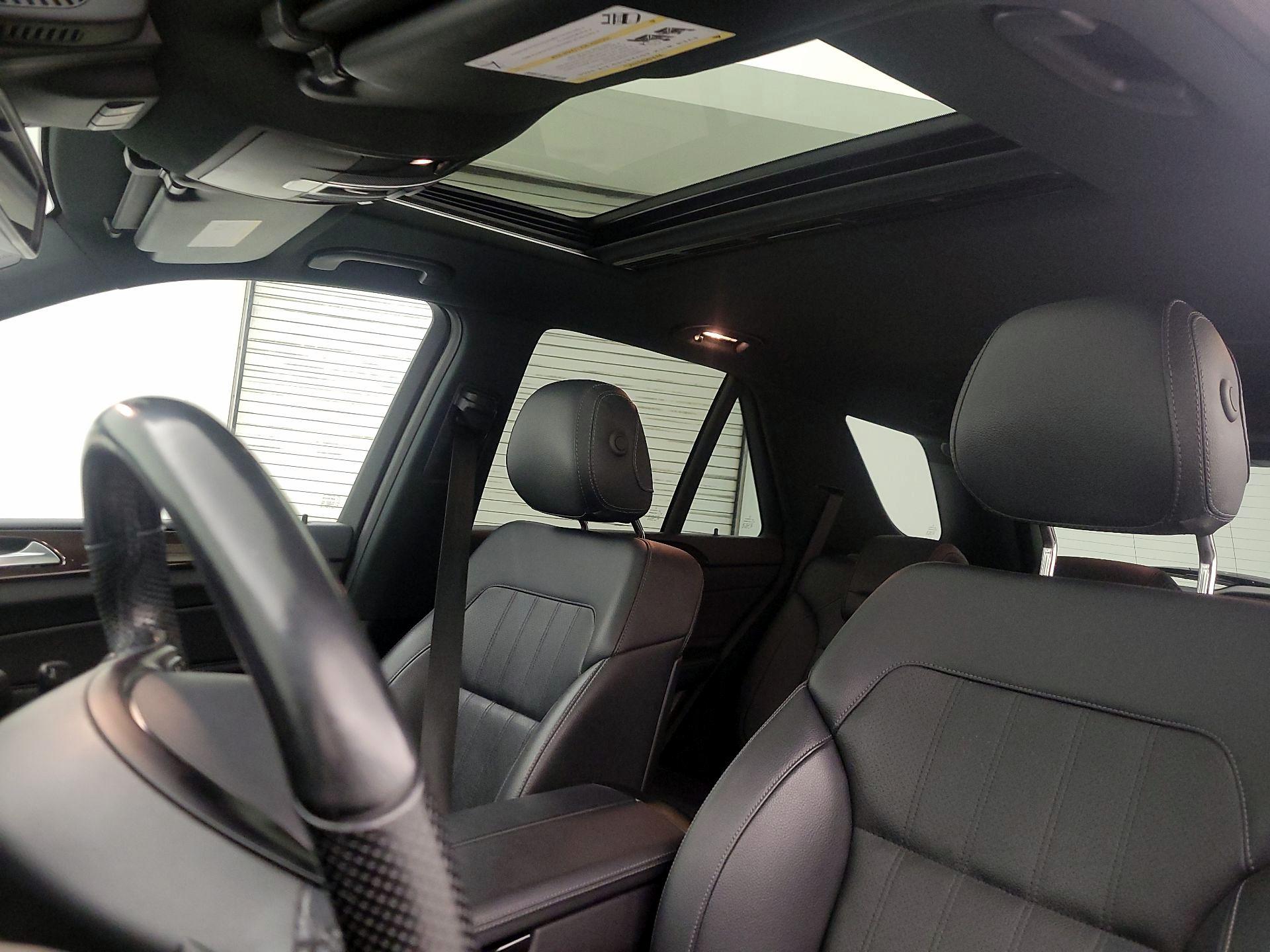 Thumbnail: 2017 Mercedes-Benz GLE - 19