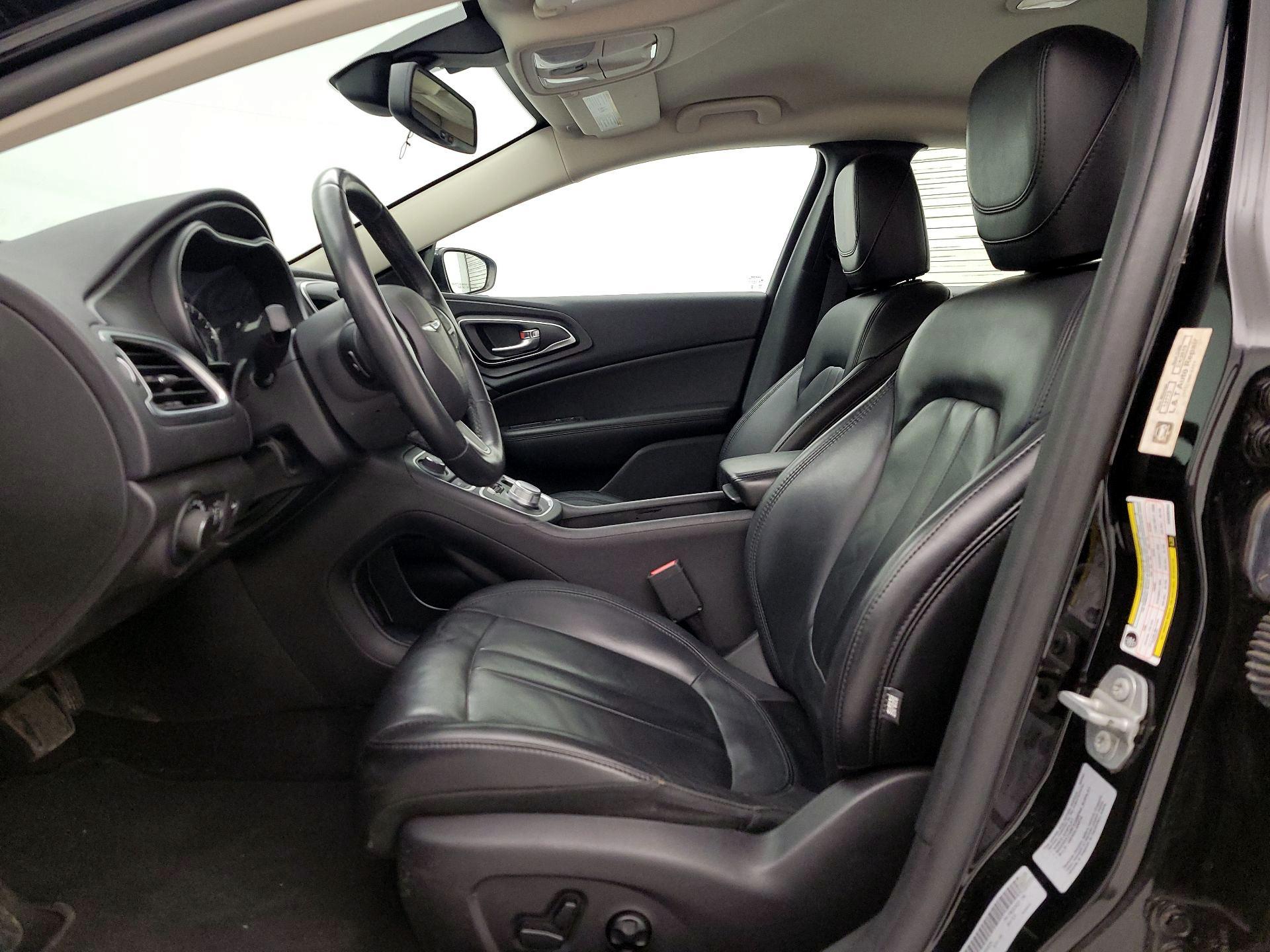 Thumbnail: 2017 Chrysler 200 - 11