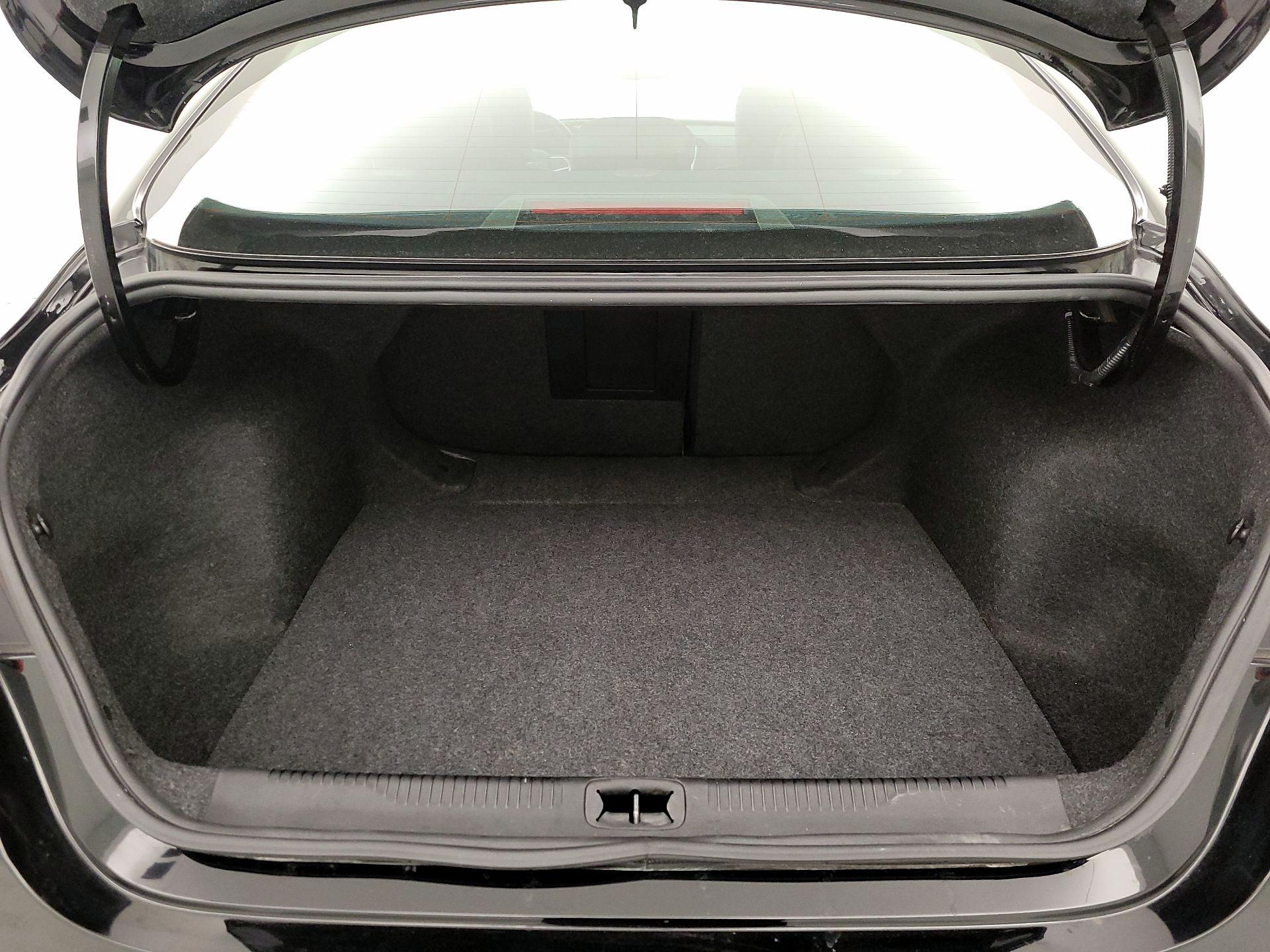 Thumbnail: 2017 Chrysler 200 - 20