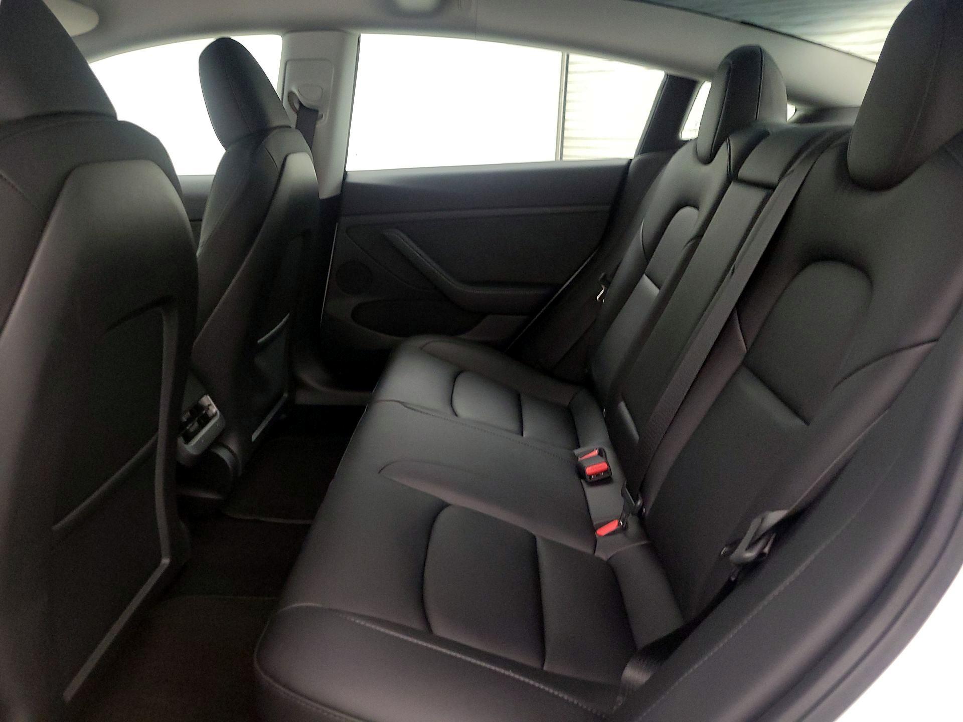 Thumbnail: 2023 Tesla Model 3 - 19