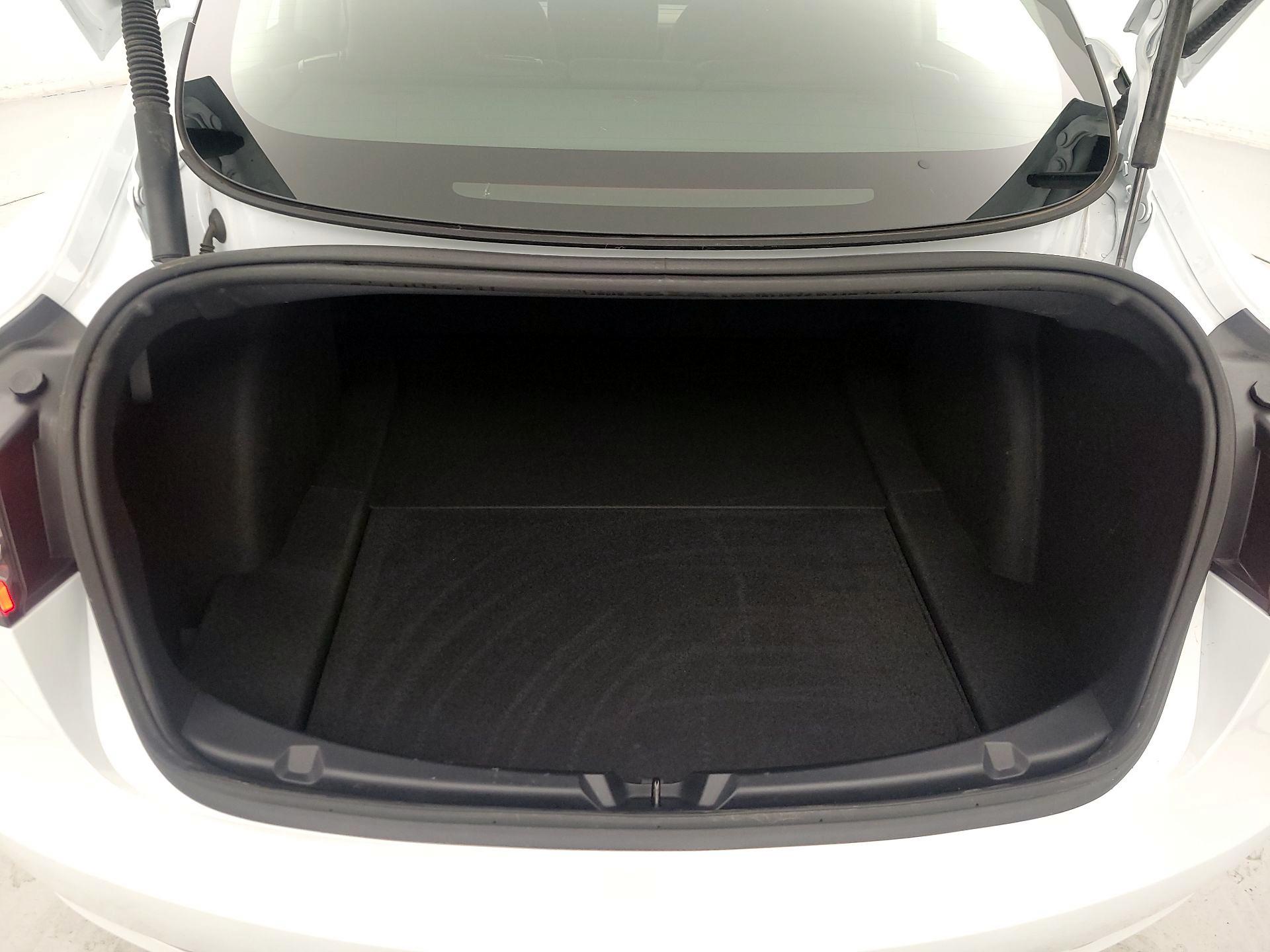 Thumbnail: 2023 Tesla Model 3 - 20