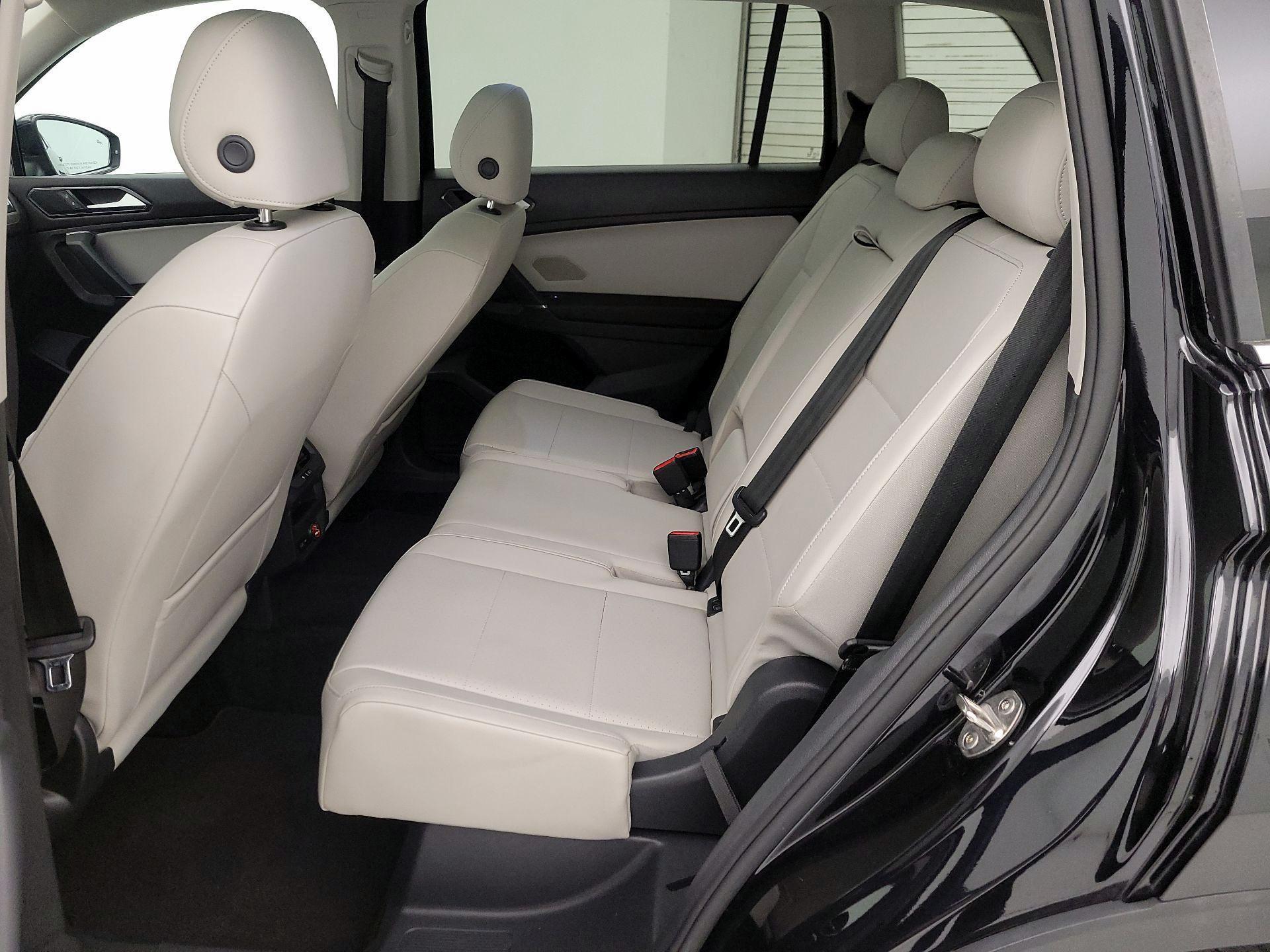 Thumbnail: 2018 Volkswagen Tiguan - 20