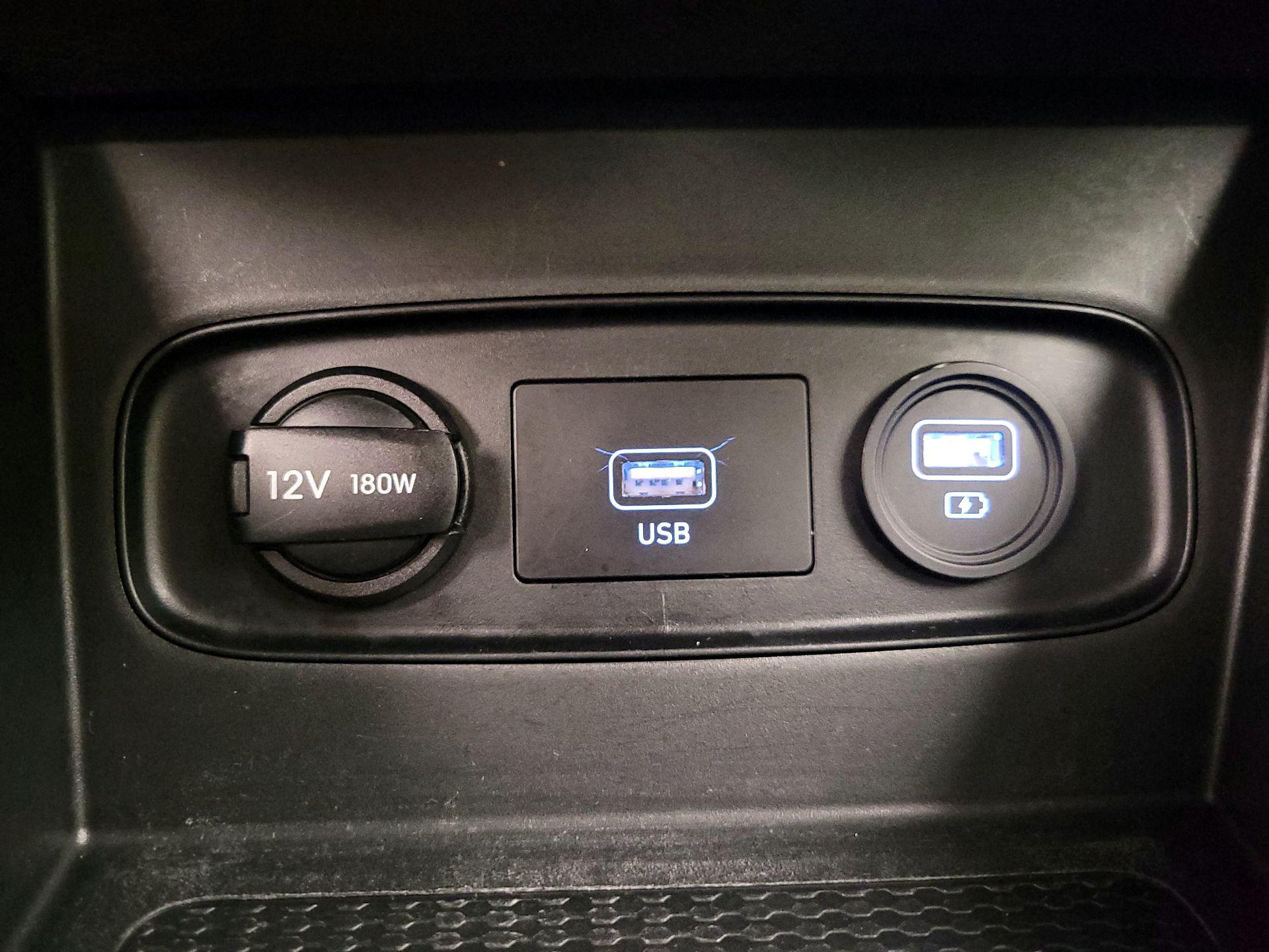 Thumbnail: 2020 Hyundai Venue - 18