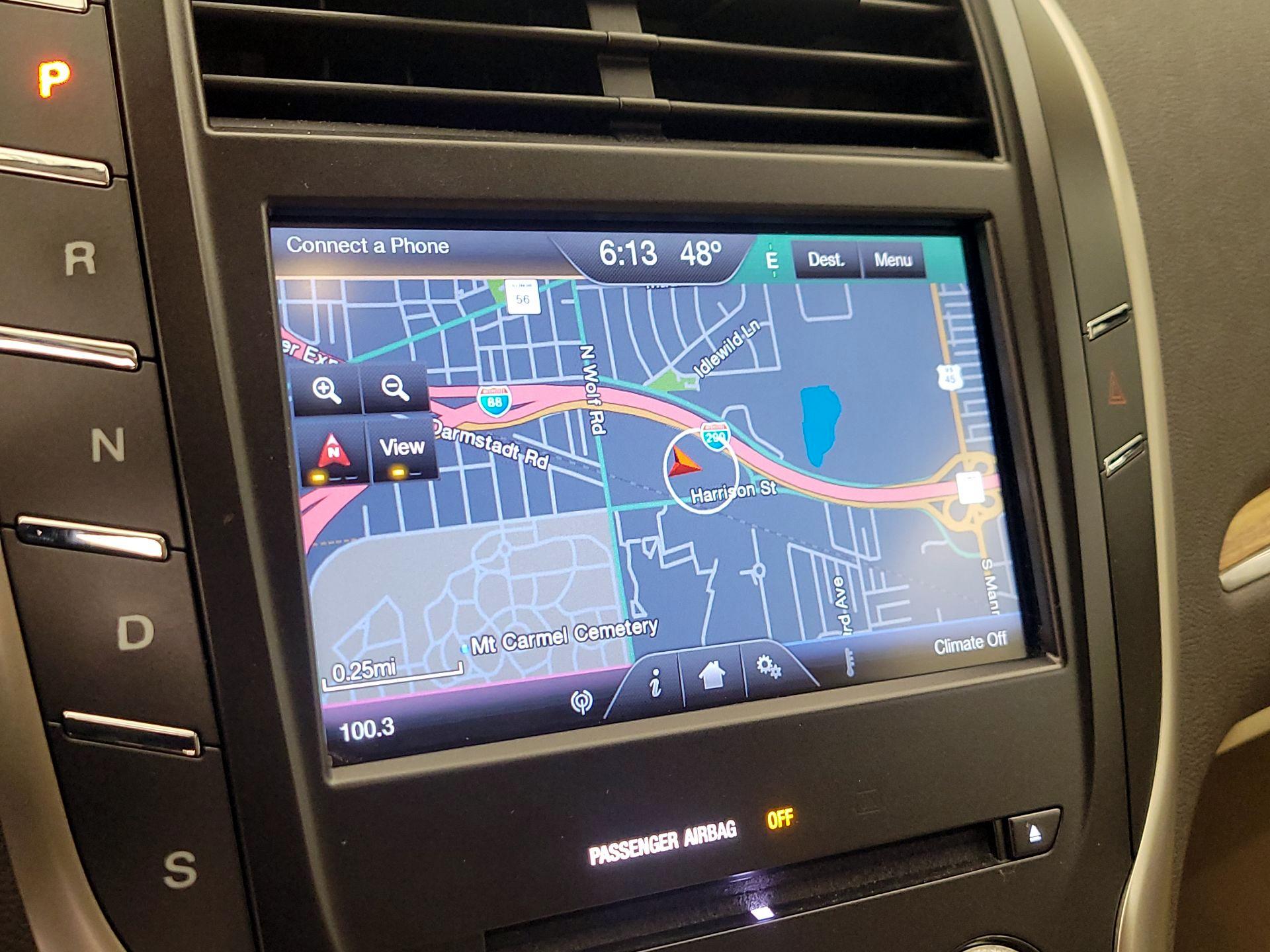 Thumbnail: 2015 Lincoln MKC - 14