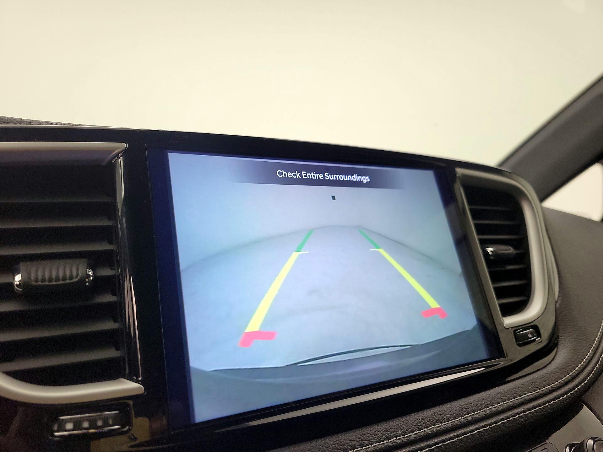 Thumbnail: 2021 Chrysler Pacifica - 14