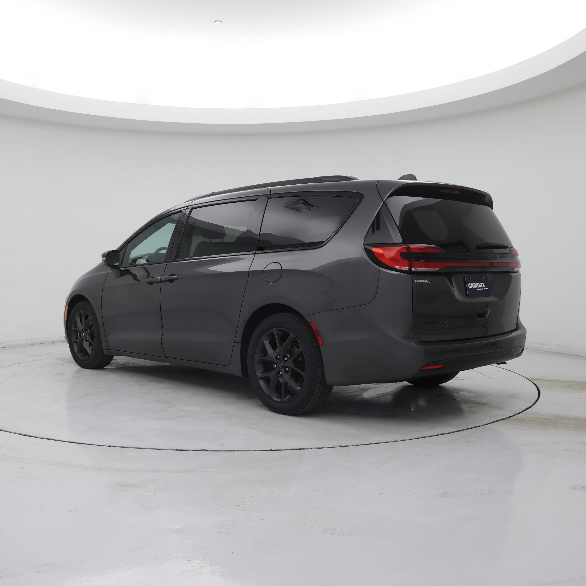 Thumbnail: 2021 Chrysler Pacifica - 2