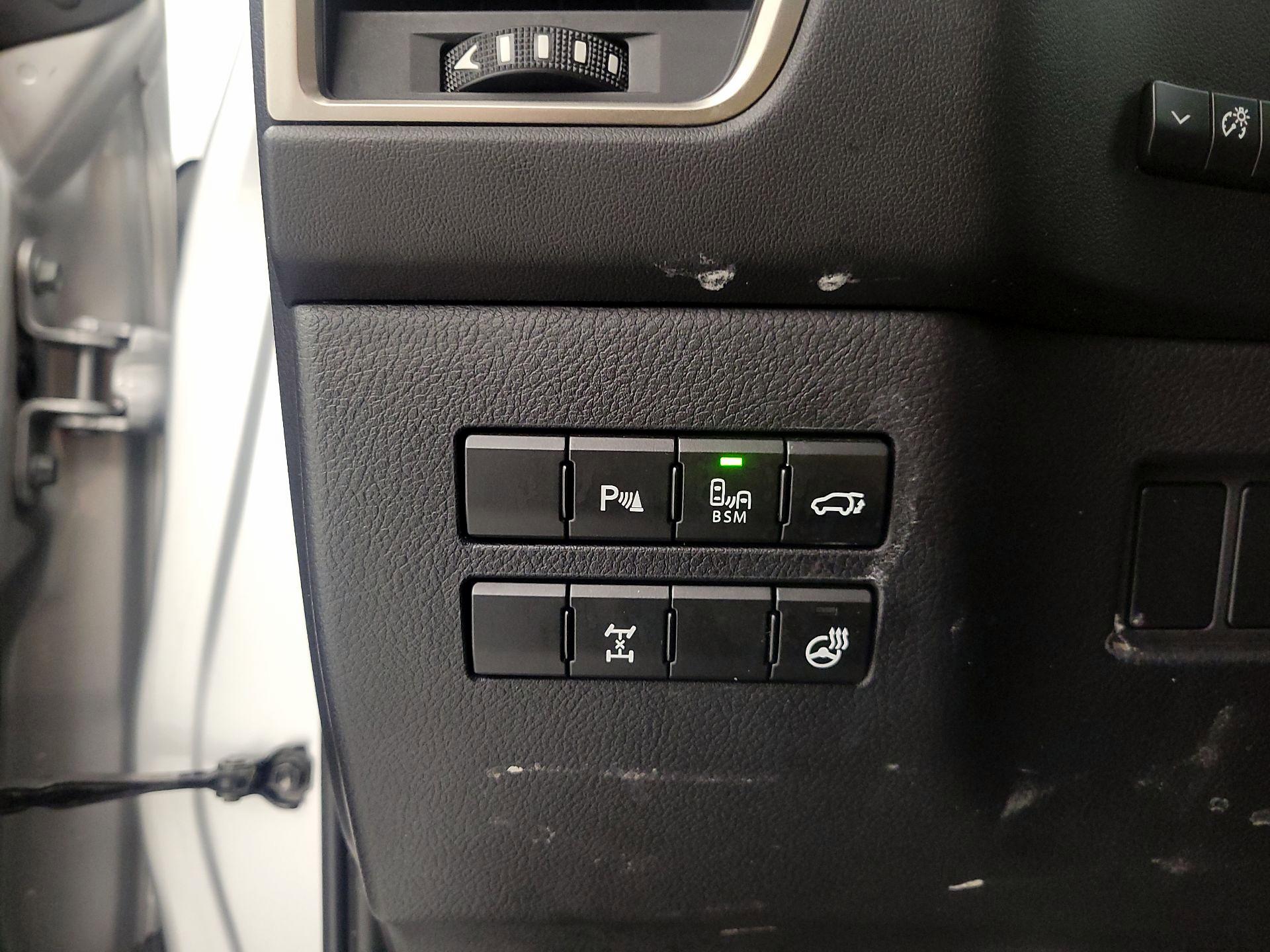 Thumbnail: 2015 Lexus NX - 13