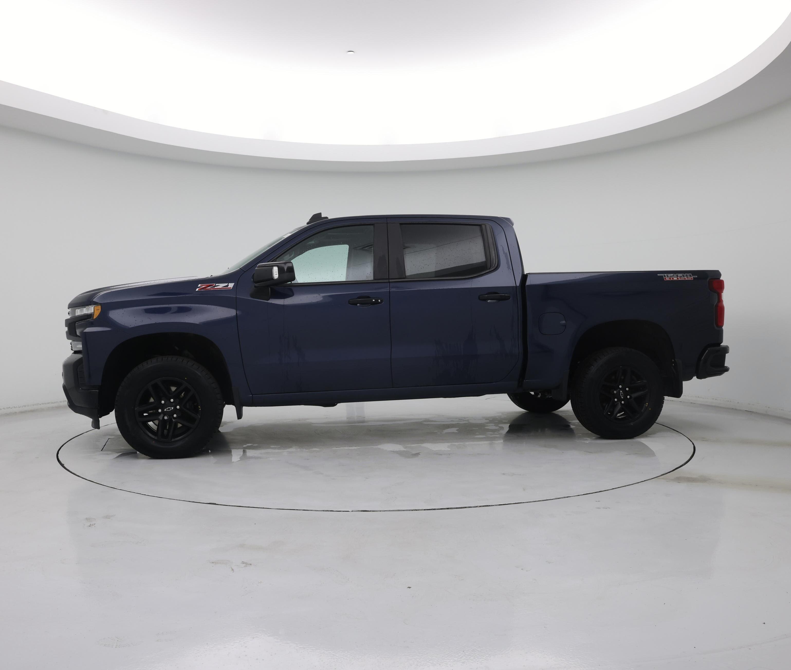 Thumbnail: 2020 Chevrolet Silverado 1500 - 3