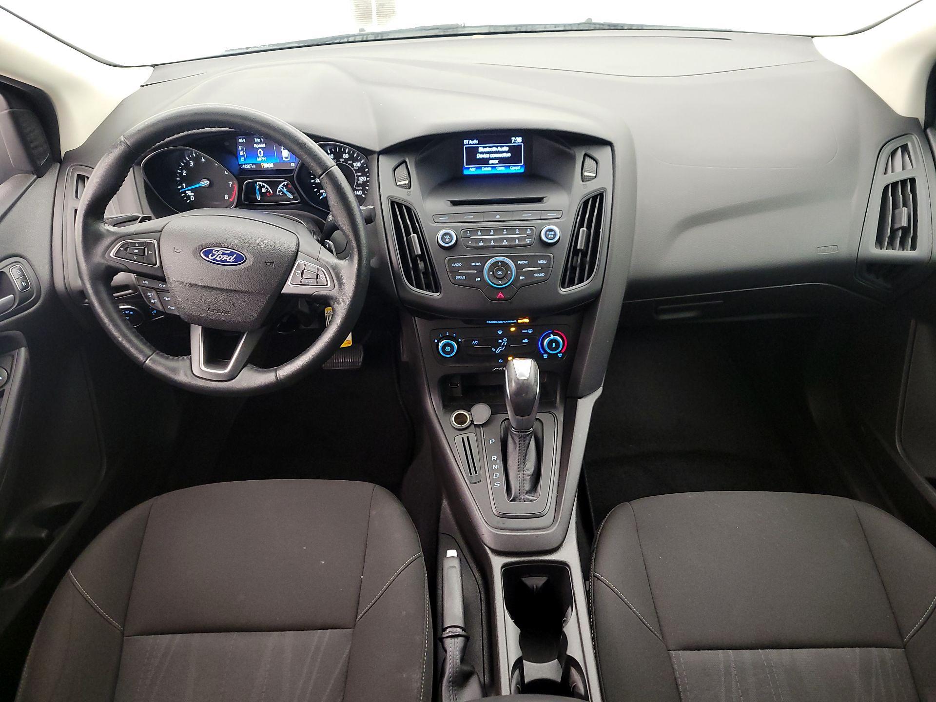 Thumbnail: 2015 Ford Focus - 9