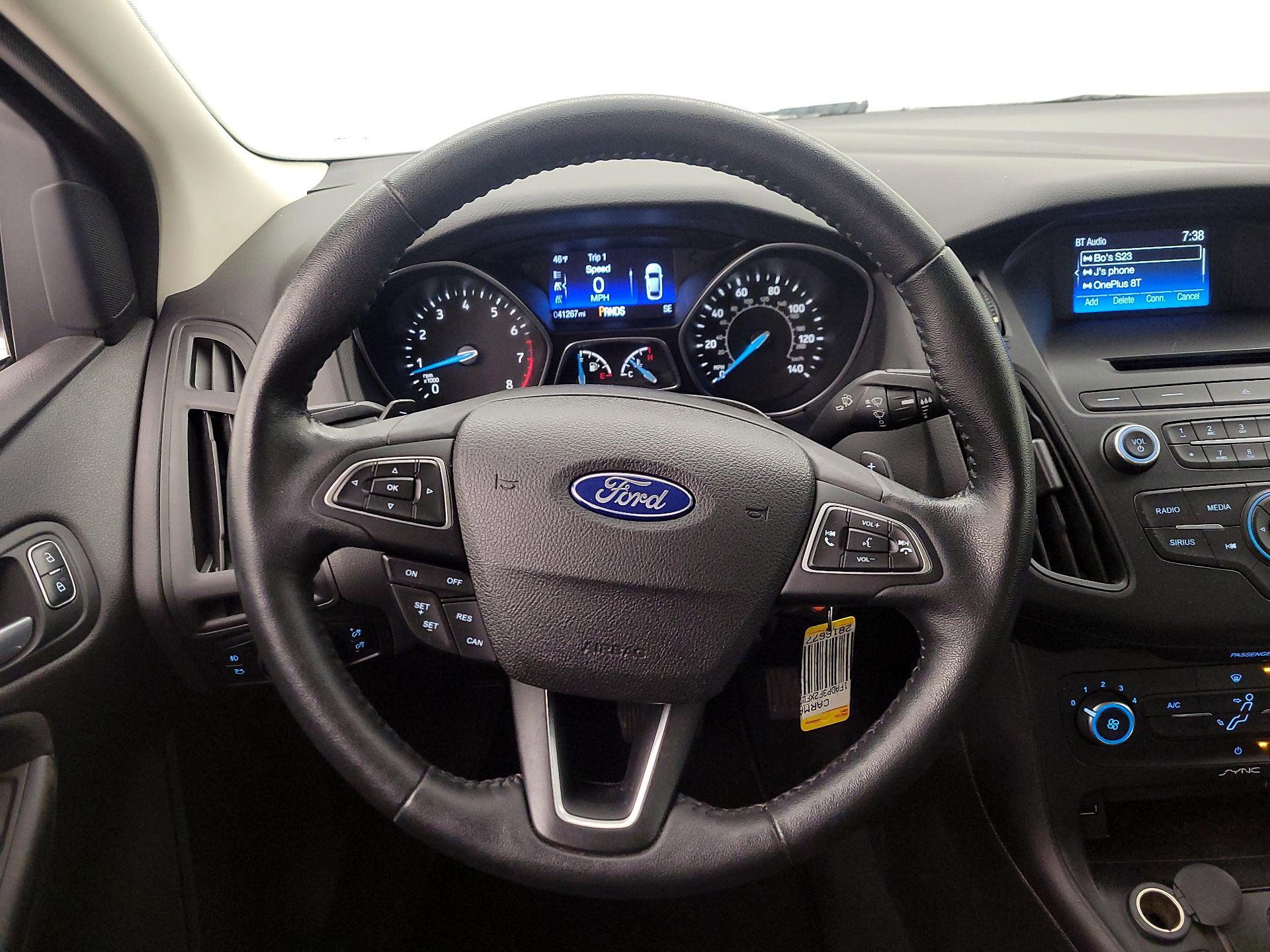 Thumbnail: 2015 Ford Focus - 10