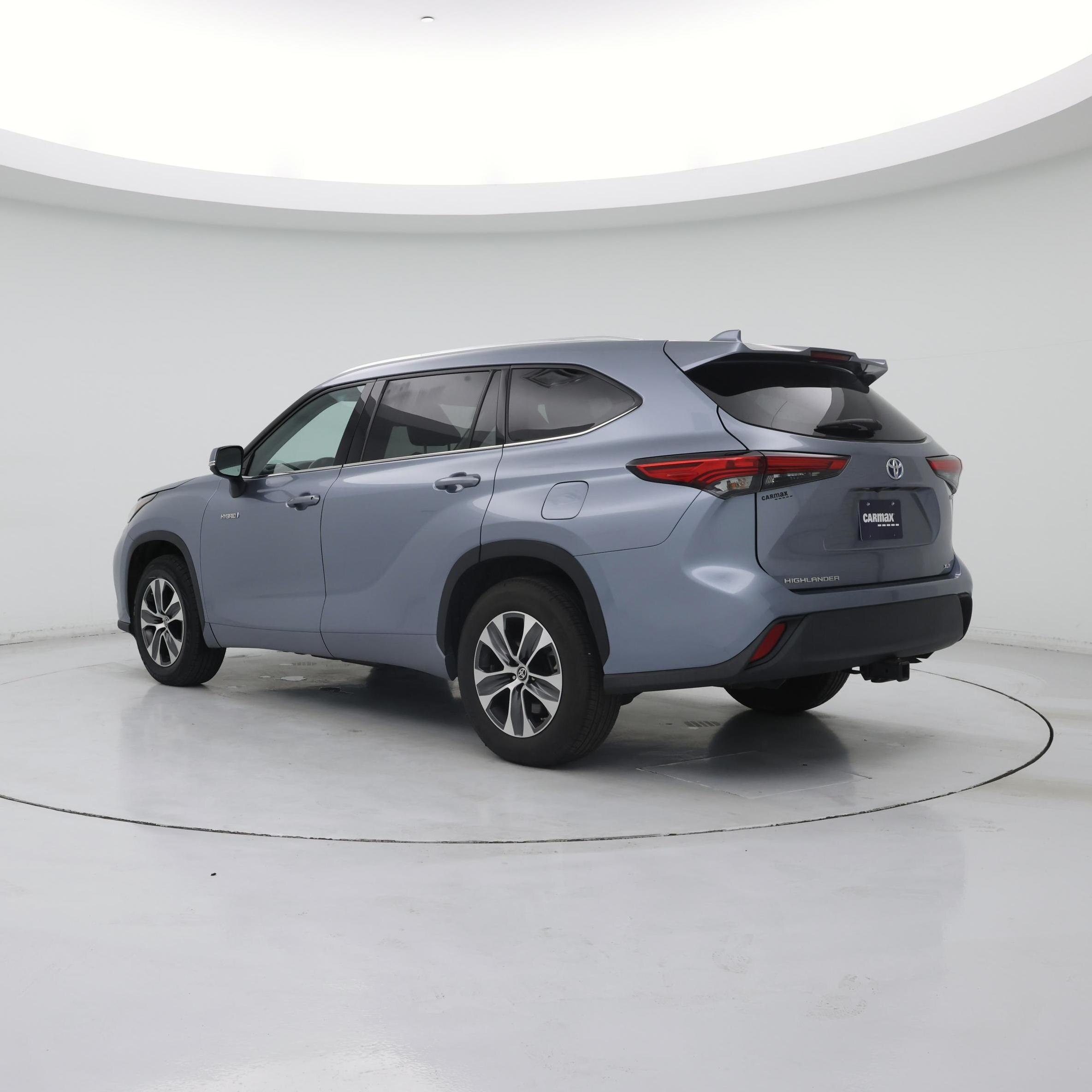 Thumbnail: 2020 Toyota Highlander - 2