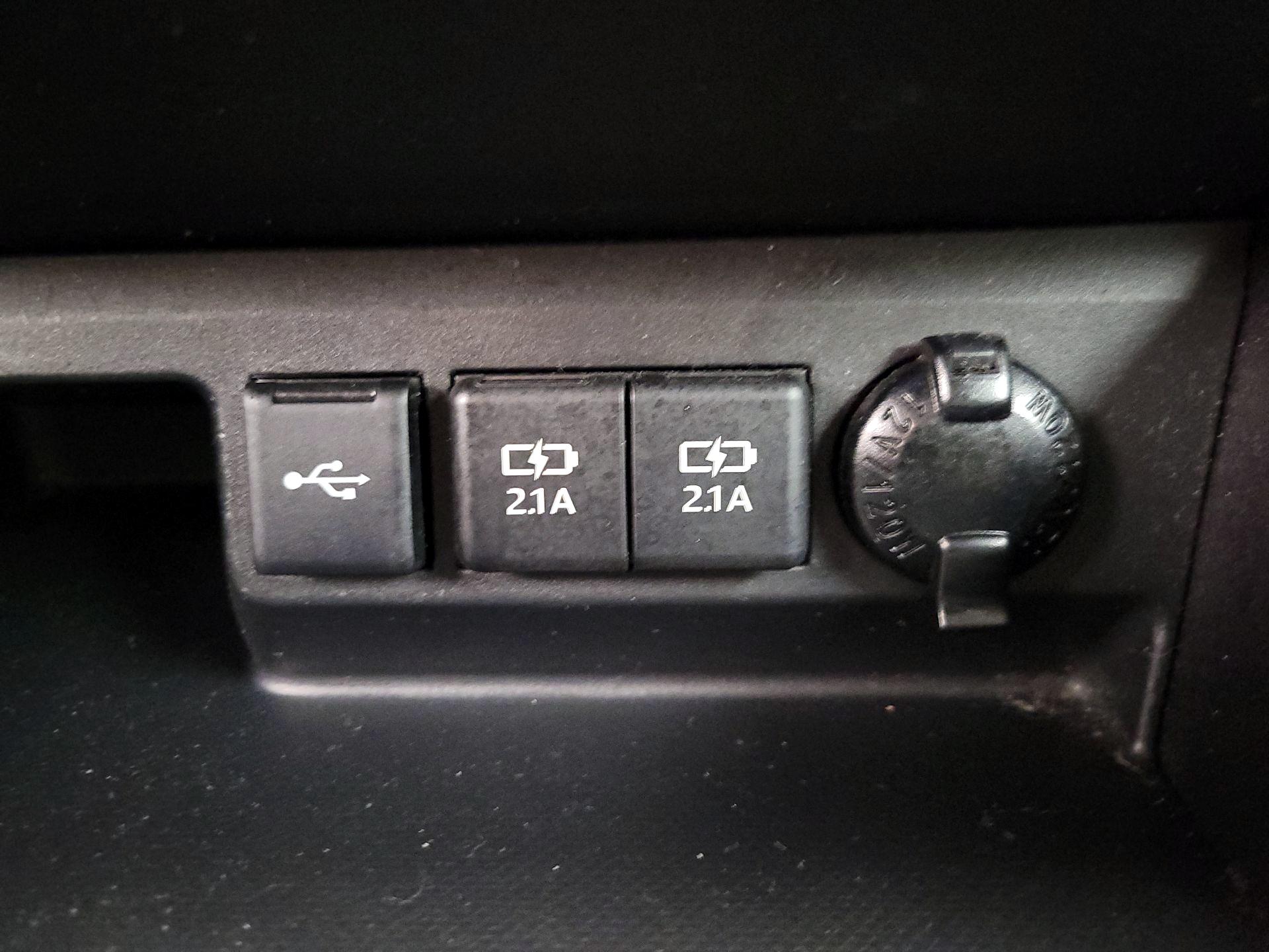 Thumbnail: 2020 Toyota Highlander - 19