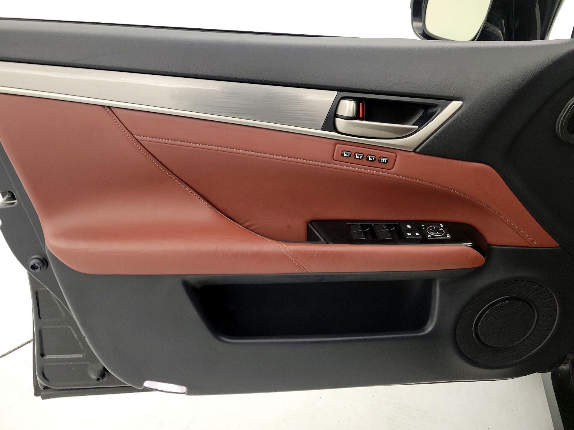 Thumbnail: 2015 Lexus GS - 12