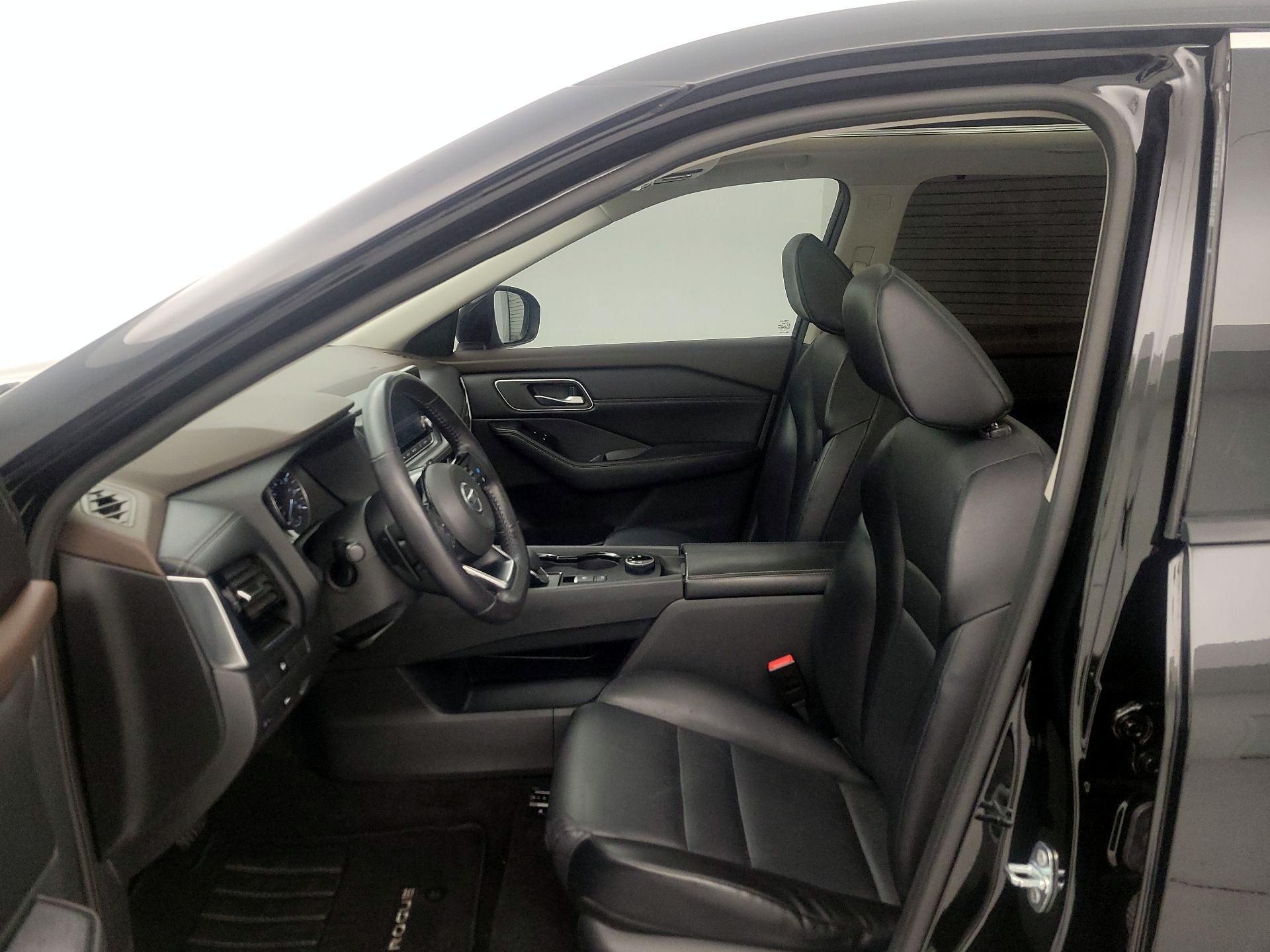 Thumbnail: 2021 Nissan Rogue - 11