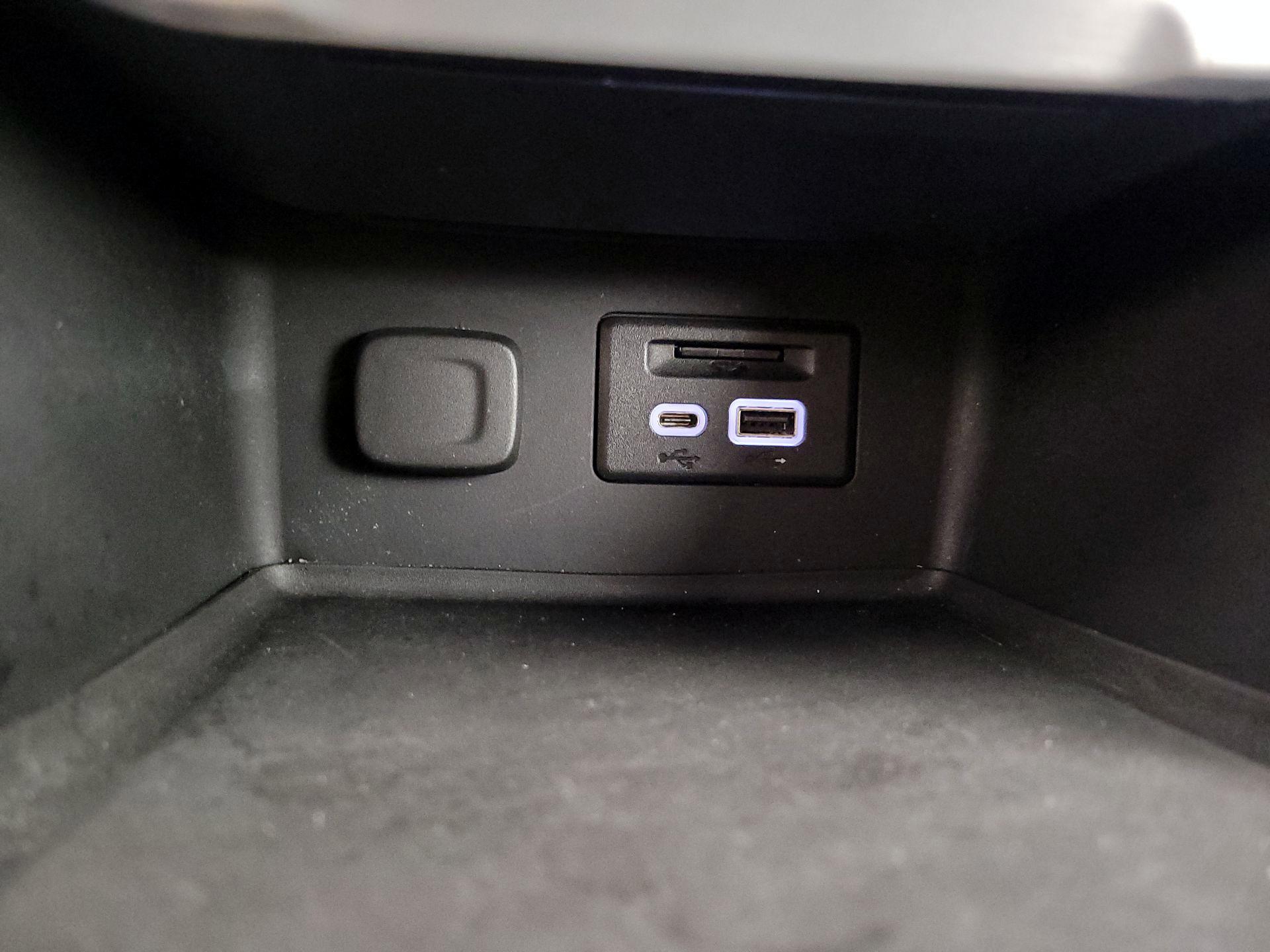 Thumbnail: 2020 GMC Acadia - 19