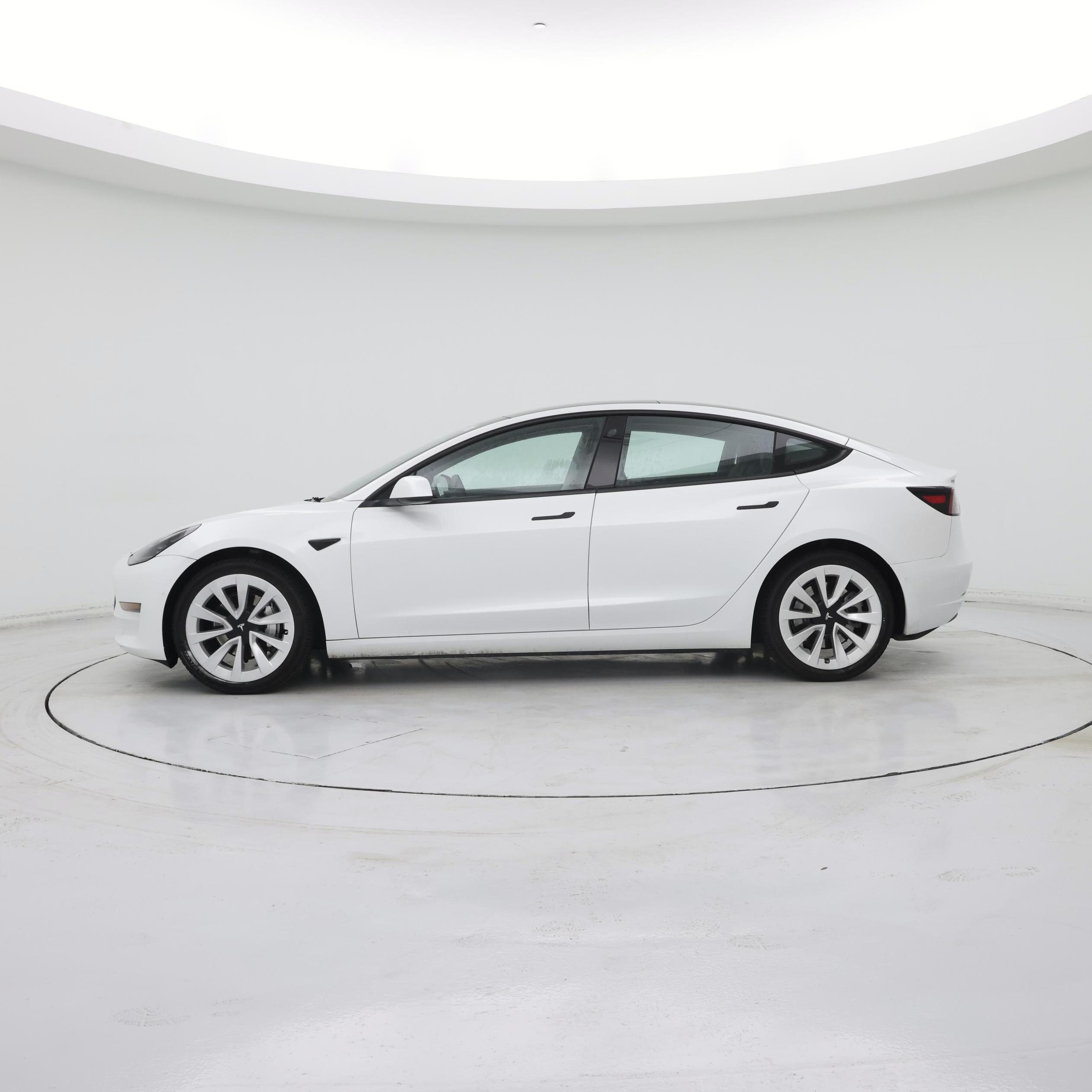 Thumbnail: 2022 Tesla Model 3 - 3