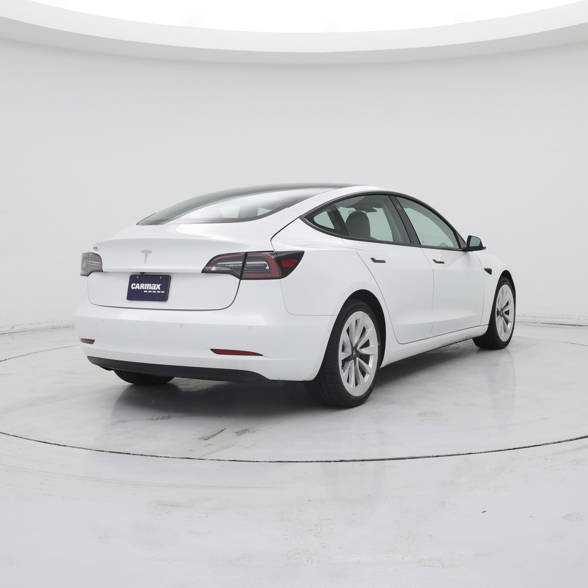 Thumbnail: 2022 Tesla Model 3 - 8