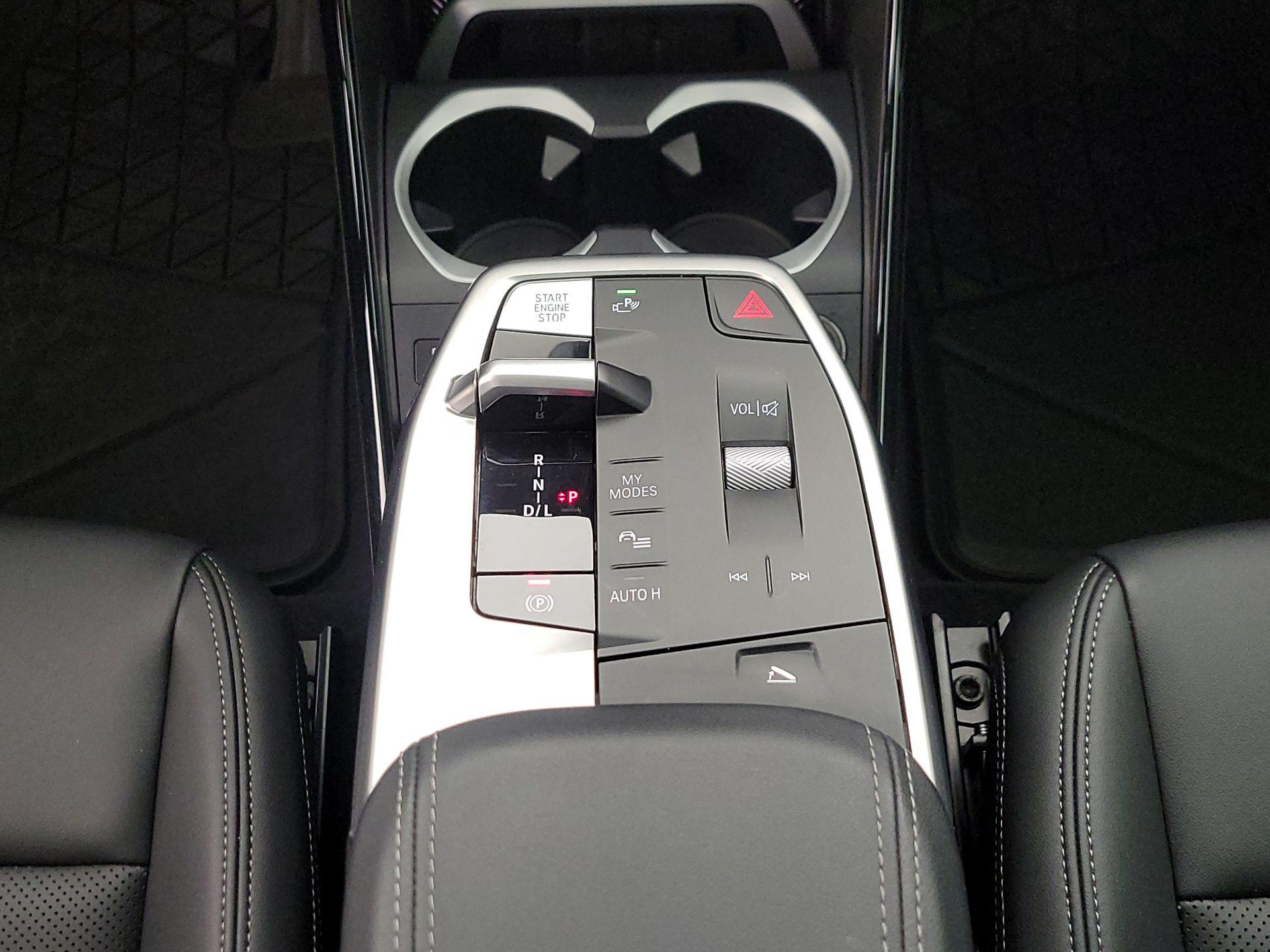 Thumbnail: 2025 BMW X1 - 18