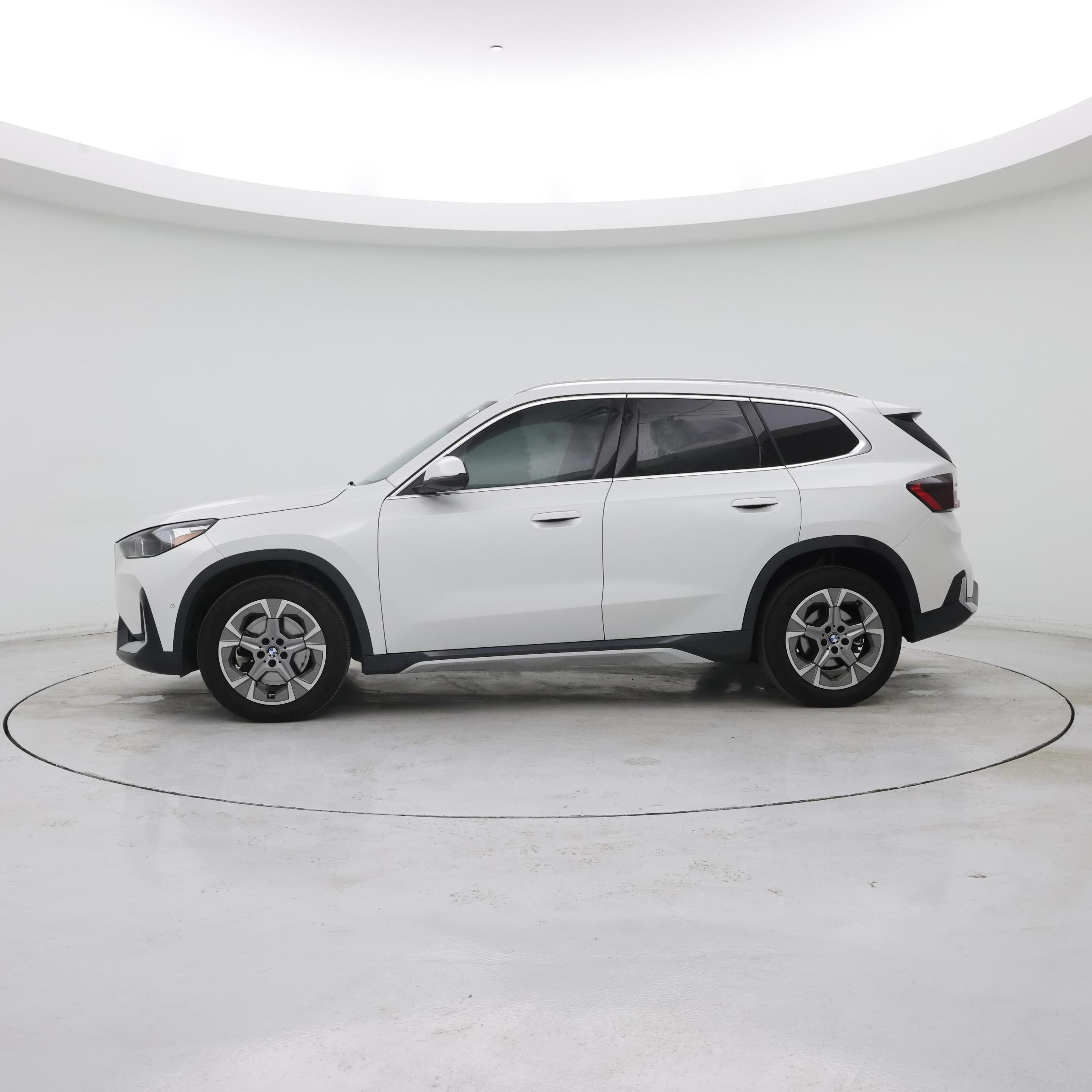 Thumbnail: 2025 BMW X1 - 3