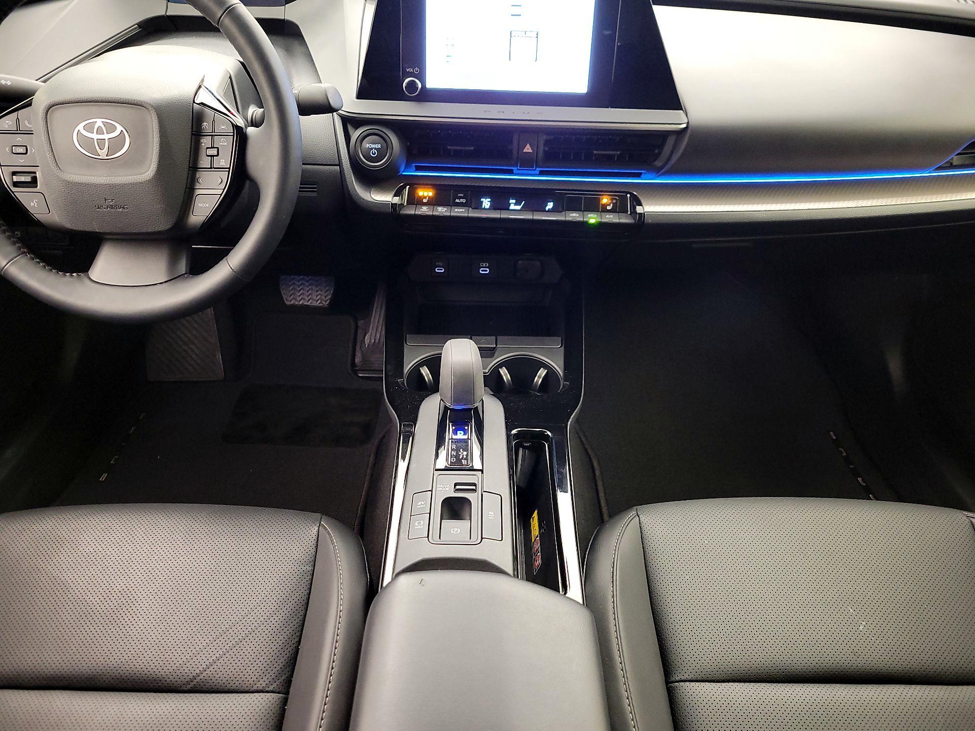 Thumbnail: 2024 Toyota Prius - 17